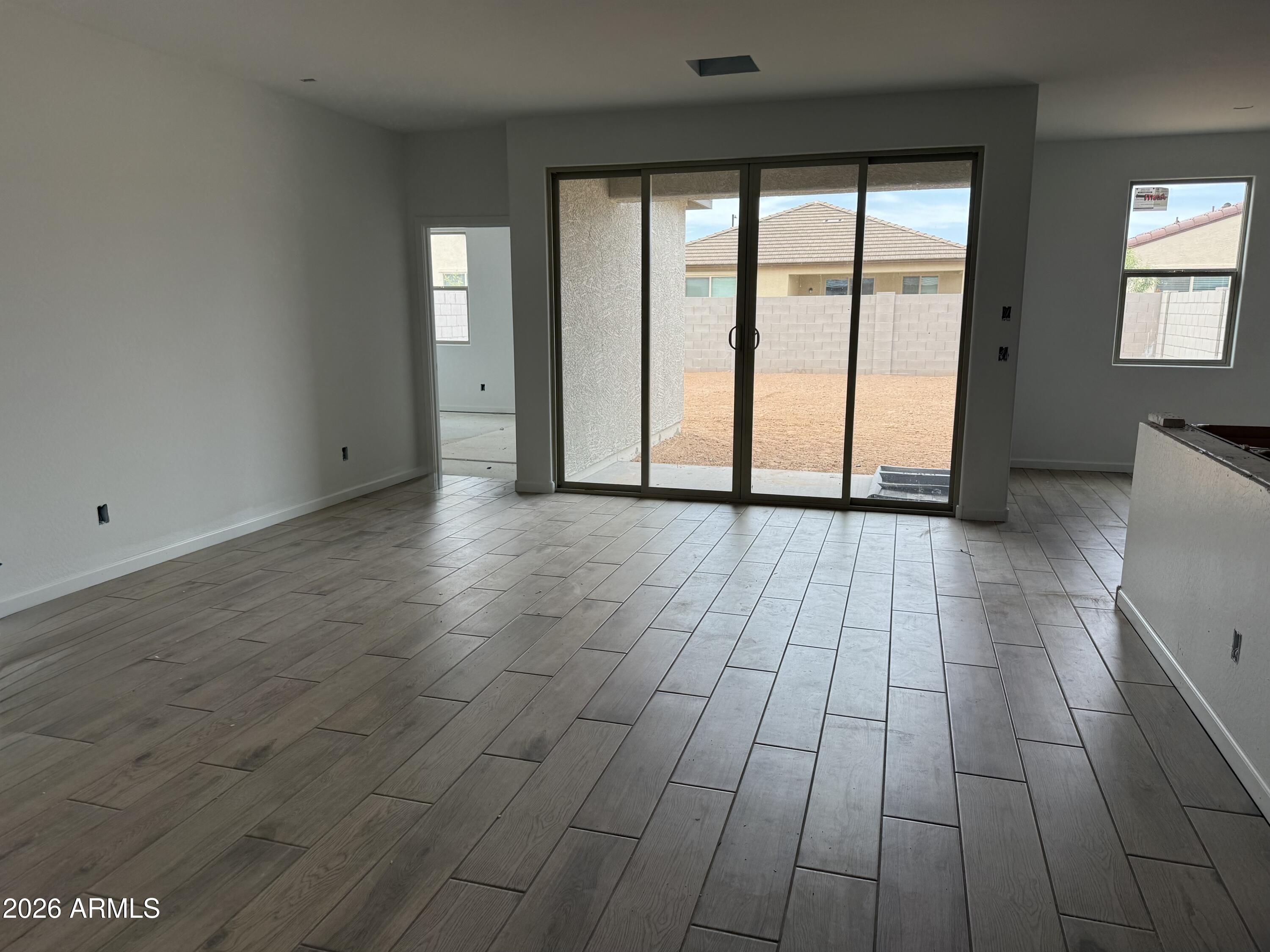 18246 W AVENIDA DEL SOL