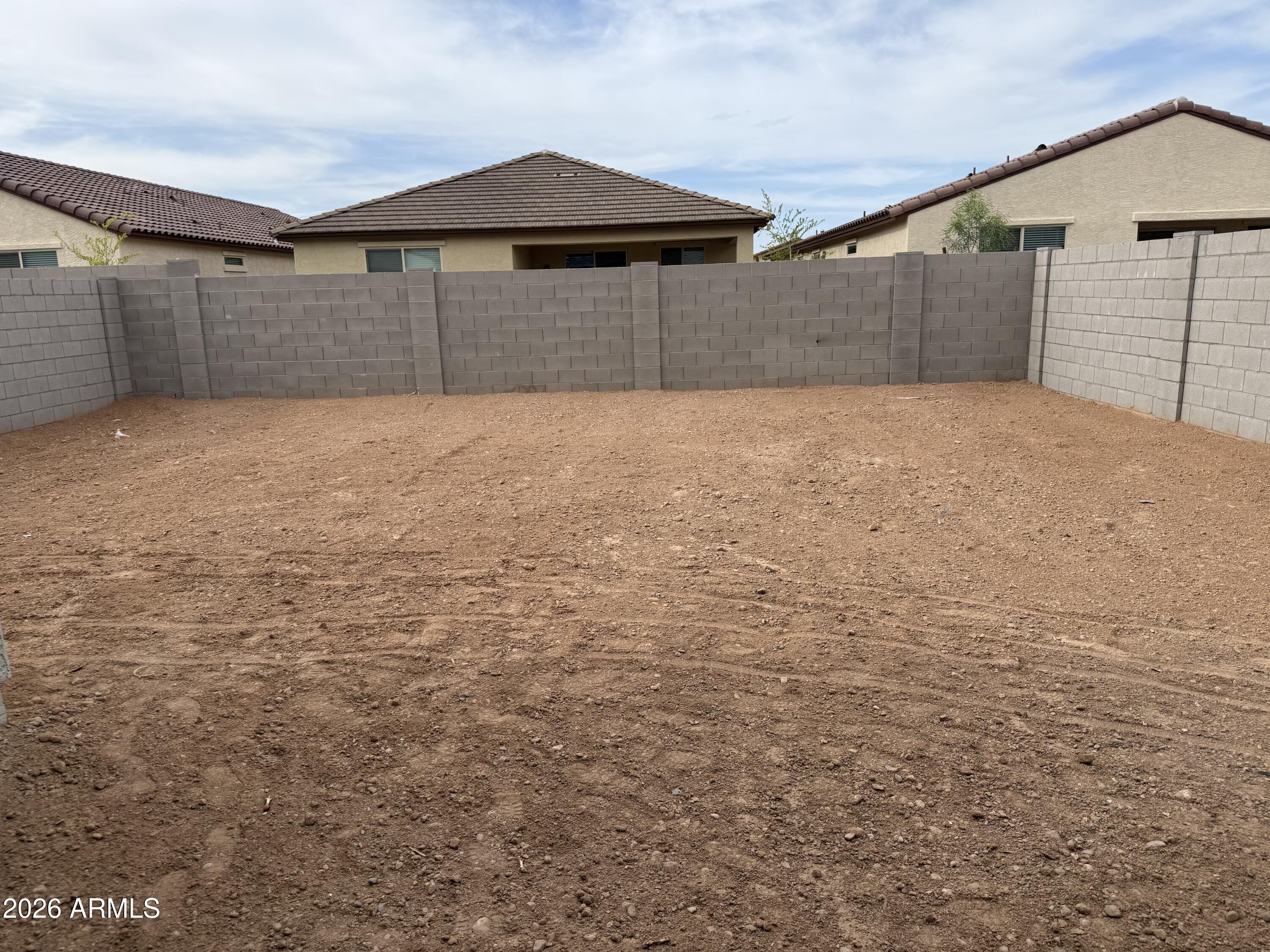 18246 W AVENIDA DEL SOL