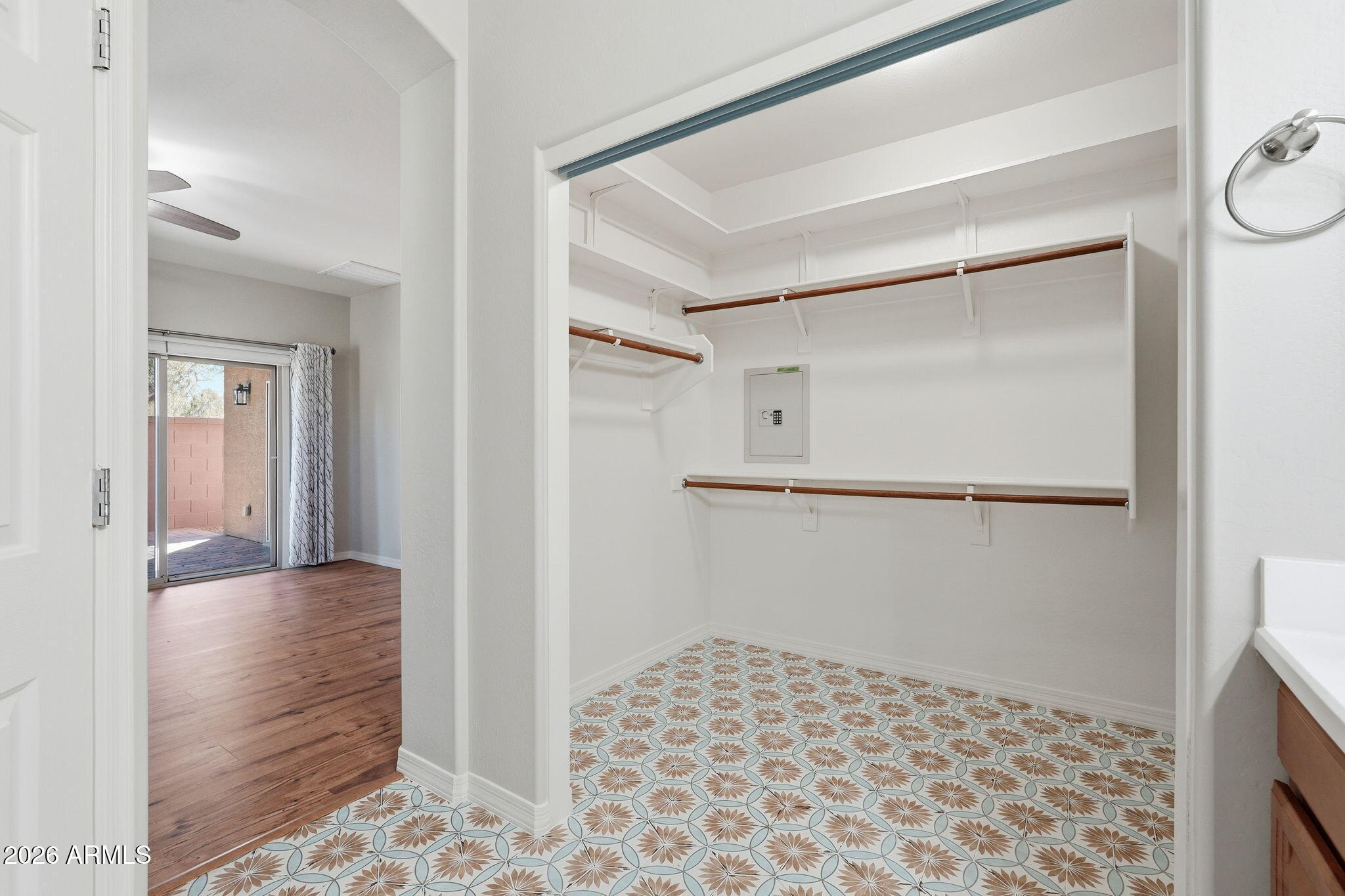 1404 W RUBBER TREE Court