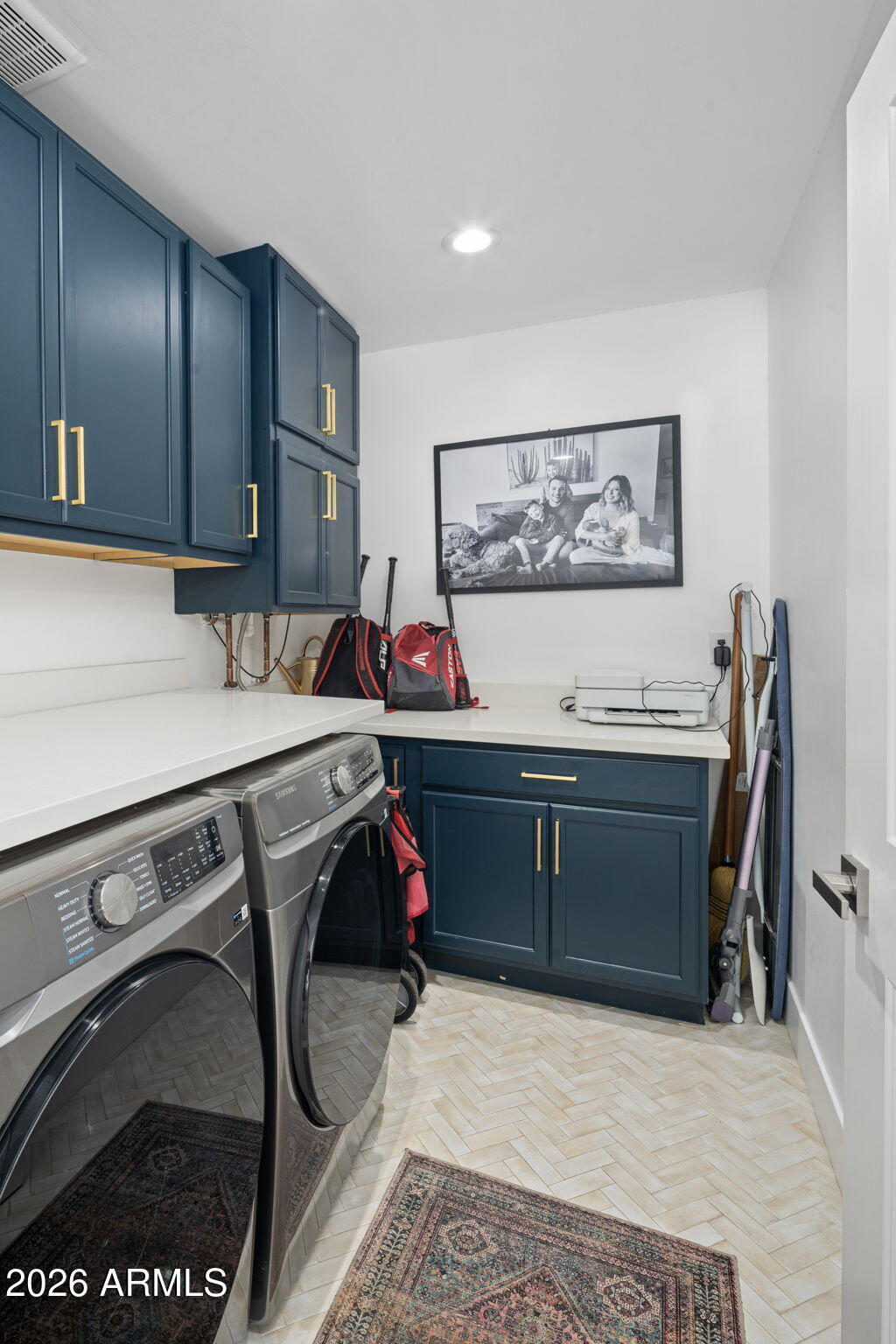 3109 N 41ST Place