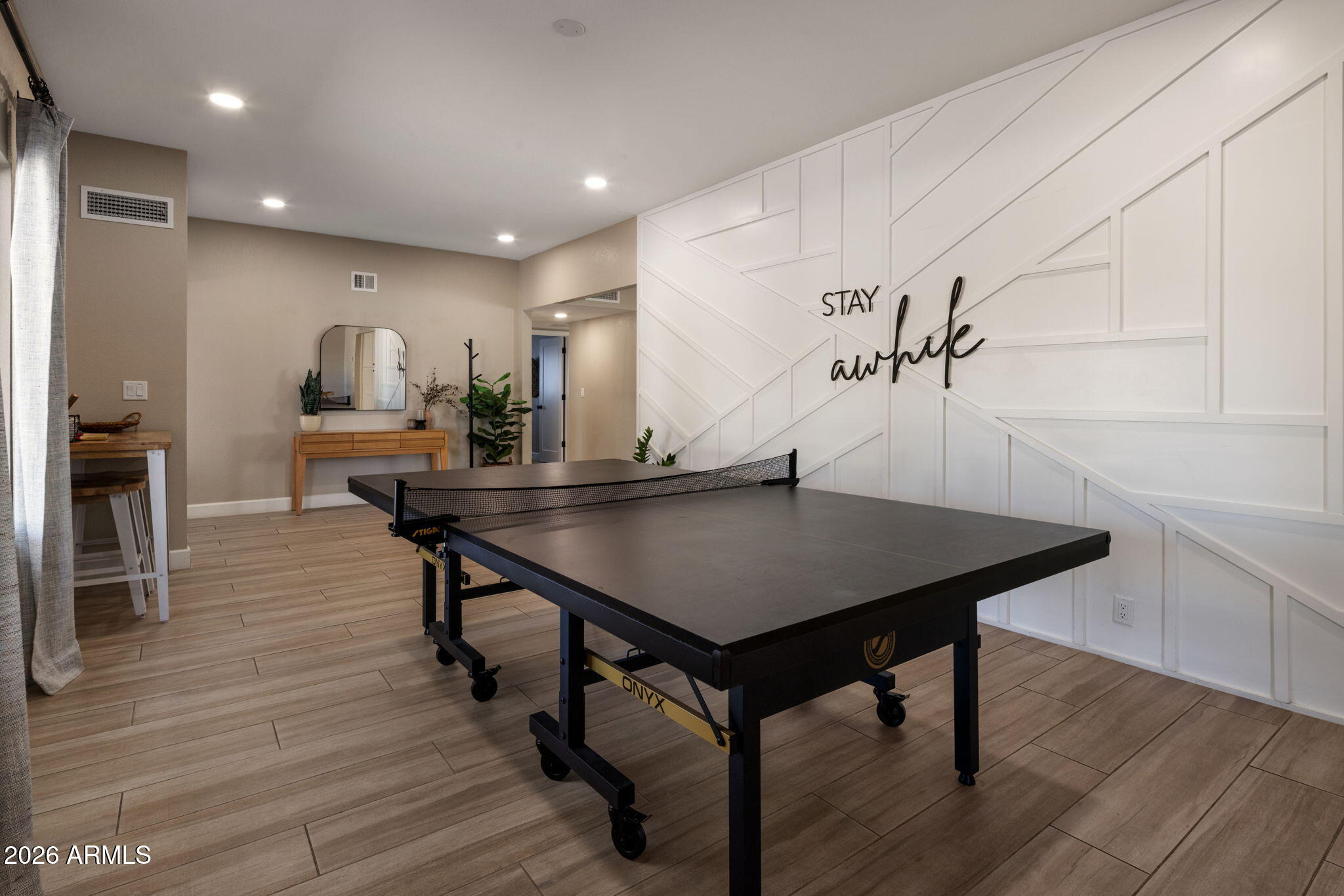 5839 E VOLTAIRE Avenue