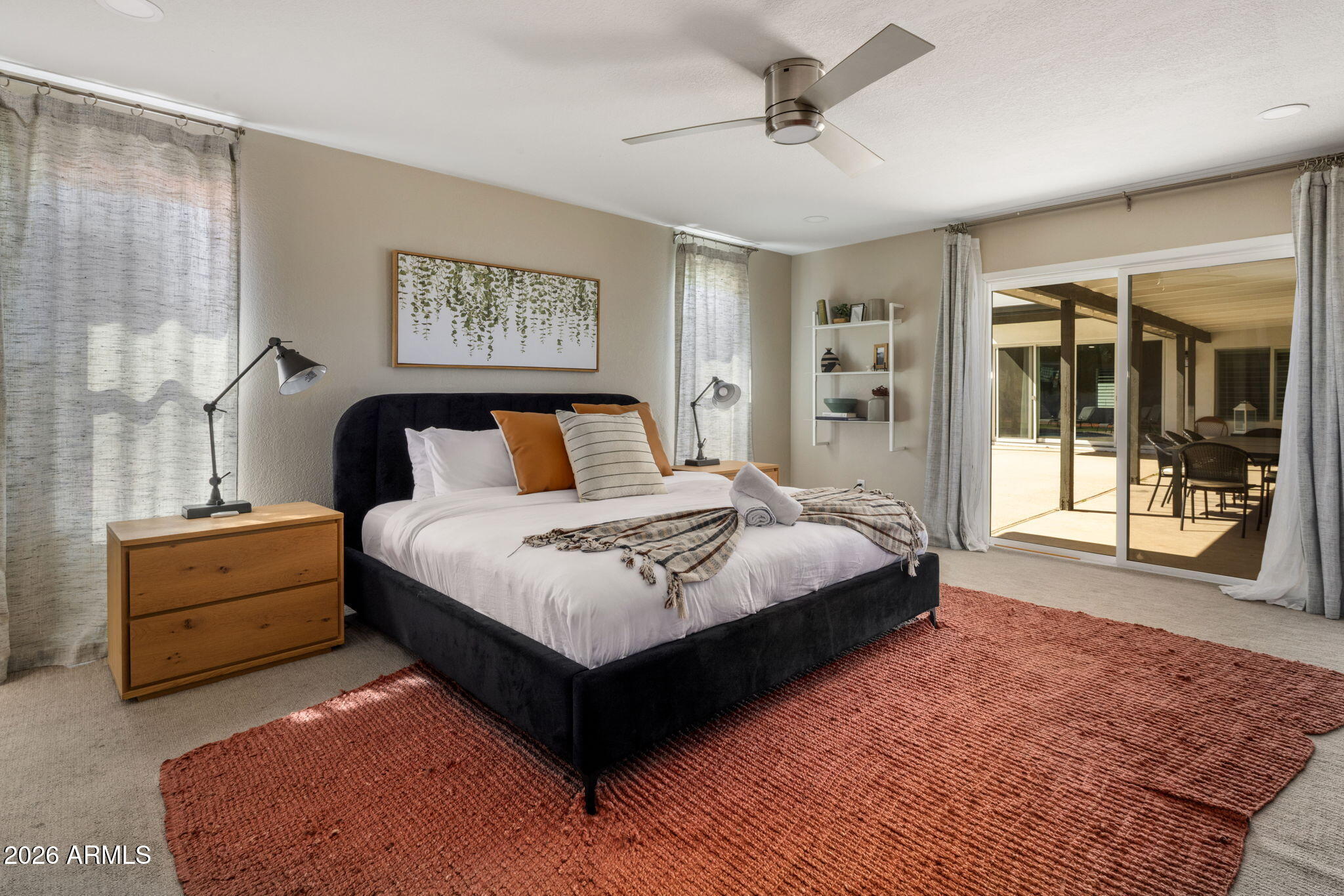 5839 E VOLTAIRE Avenue