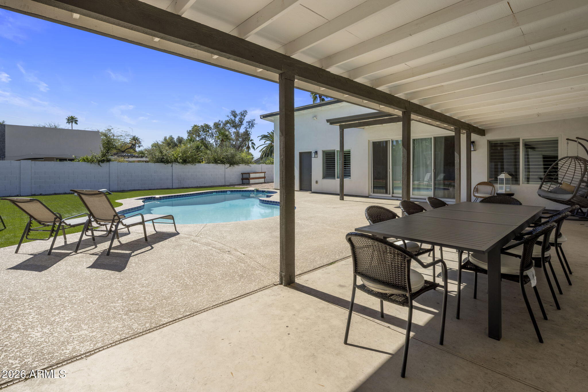 5839 E VOLTAIRE Avenue