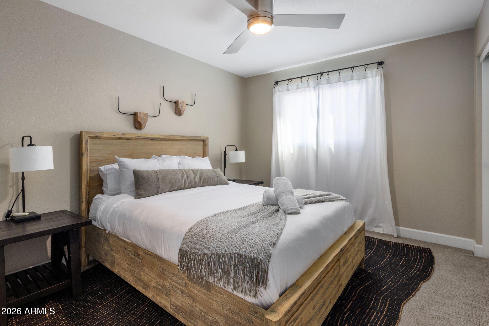 5839 E VOLTAIRE Avenue