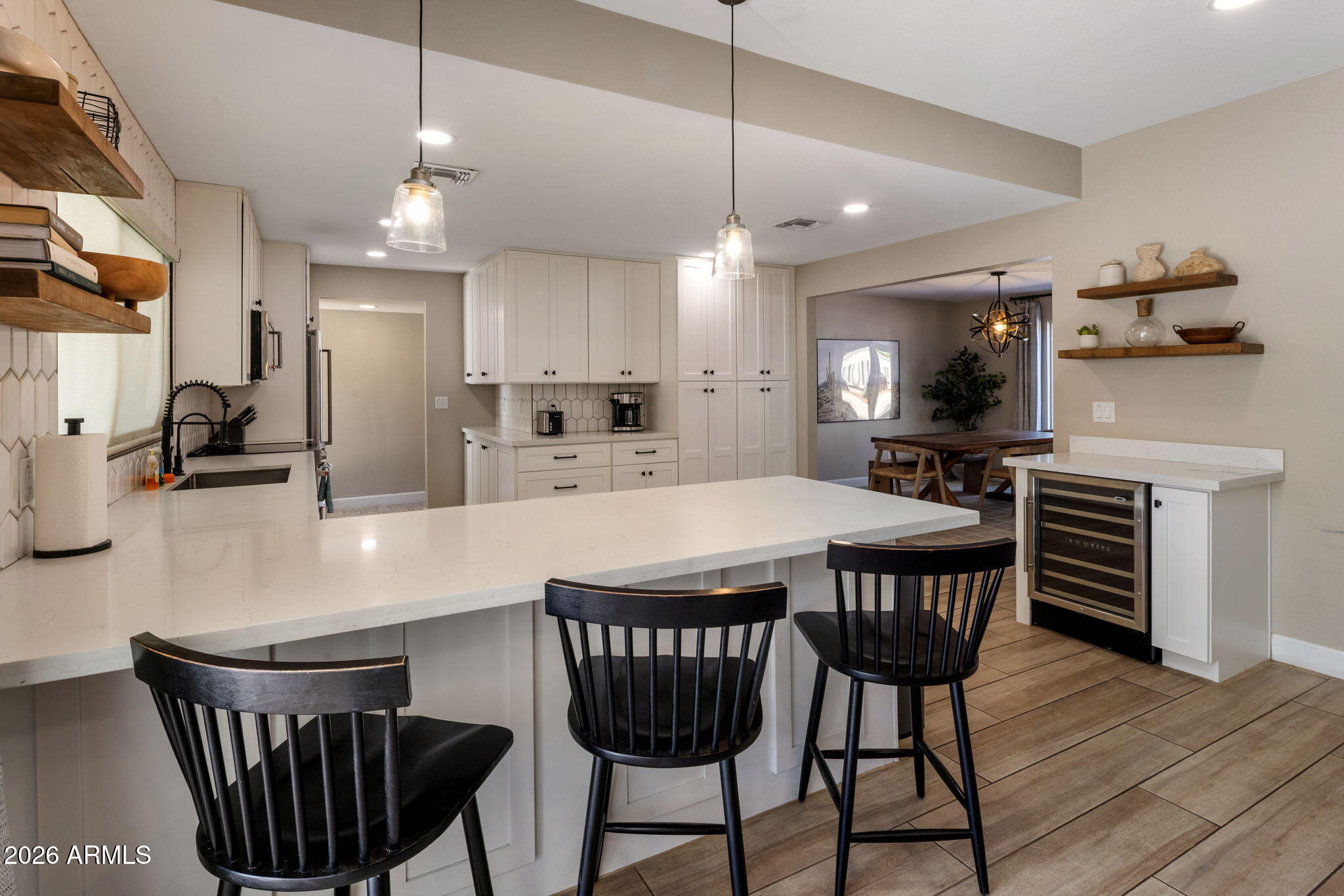 5839 E VOLTAIRE Avenue