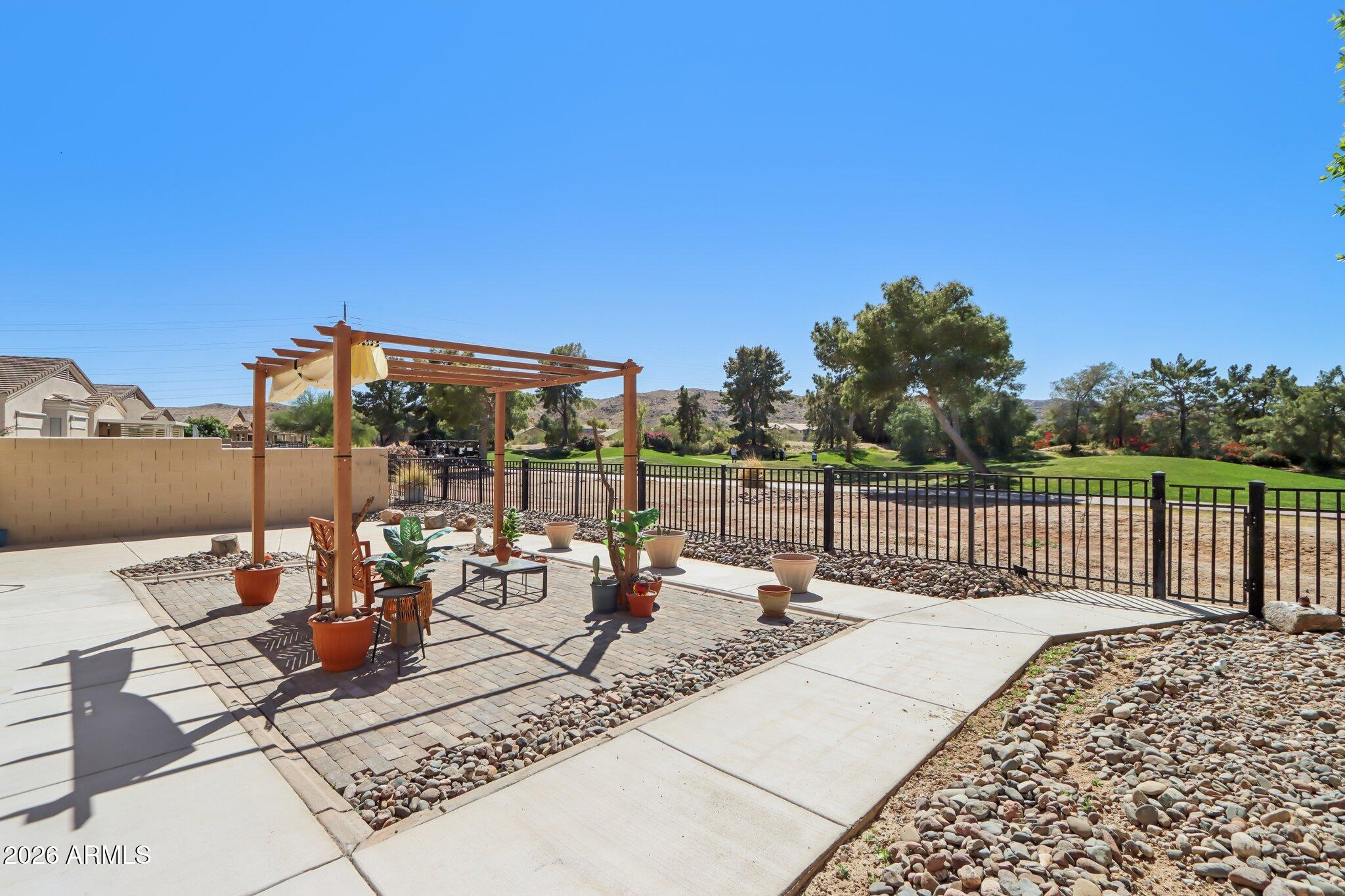 7002 S 38TH Place