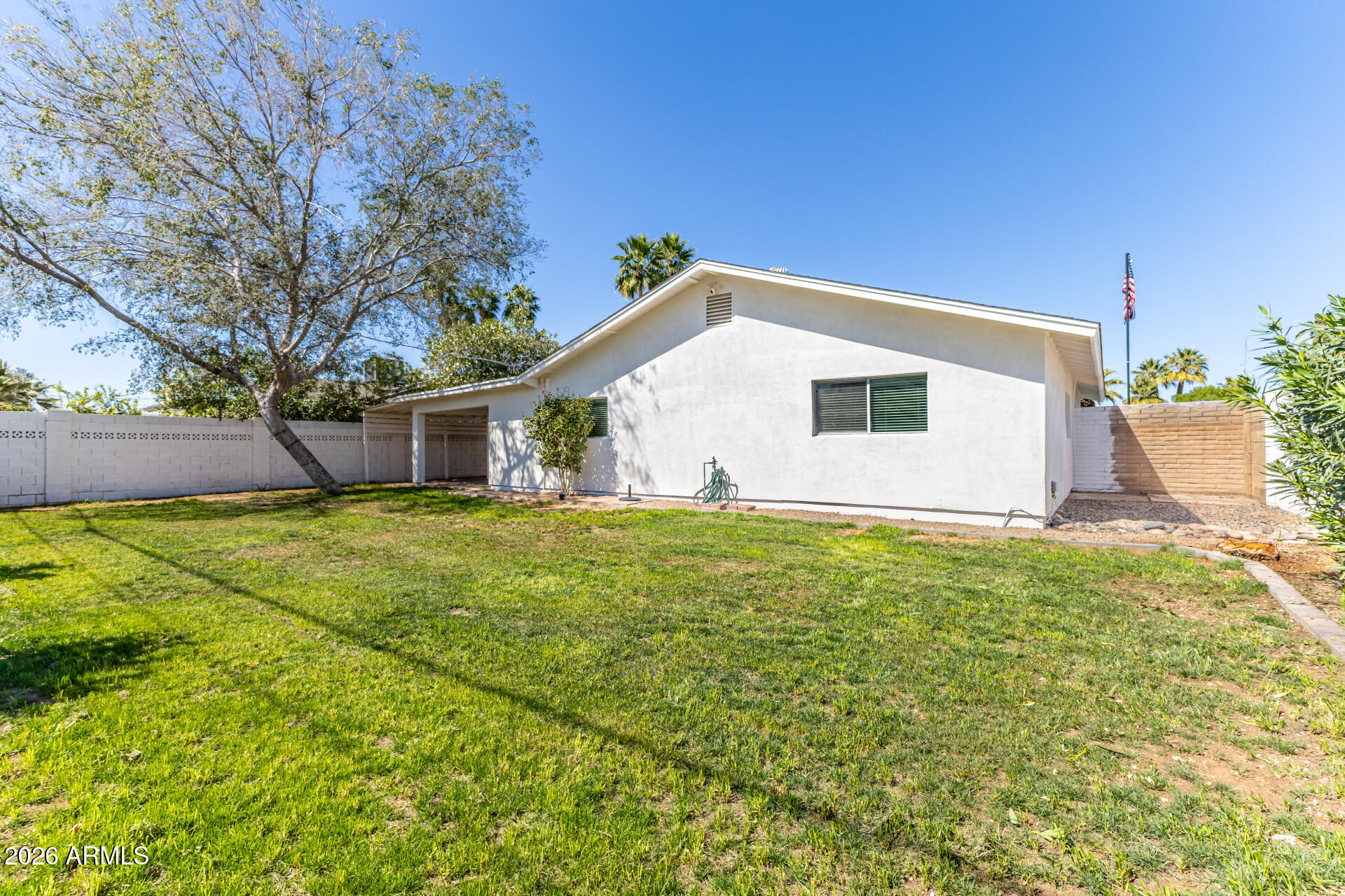 8531 E CLARENDON Avenue