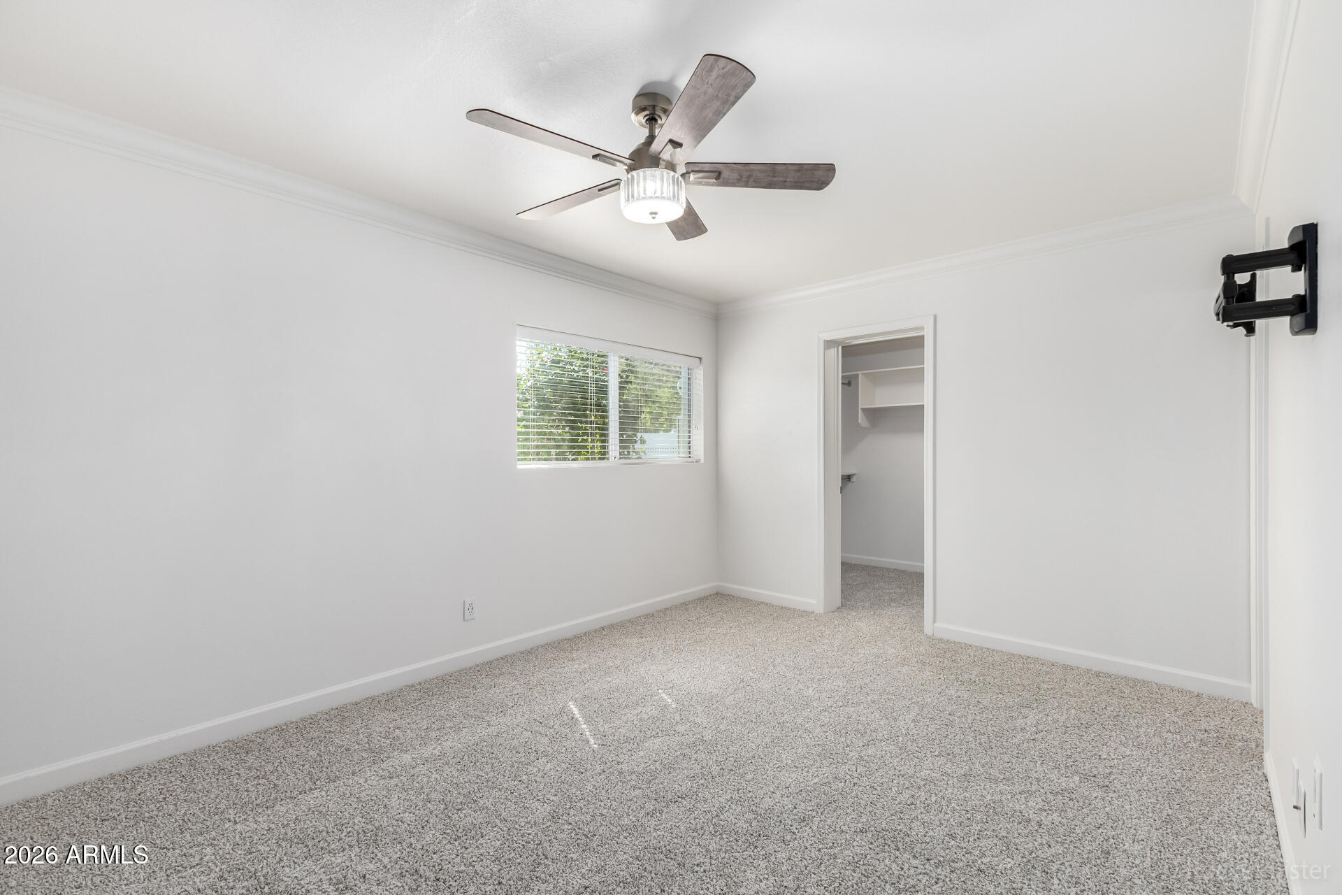 8531 E CLARENDON Avenue