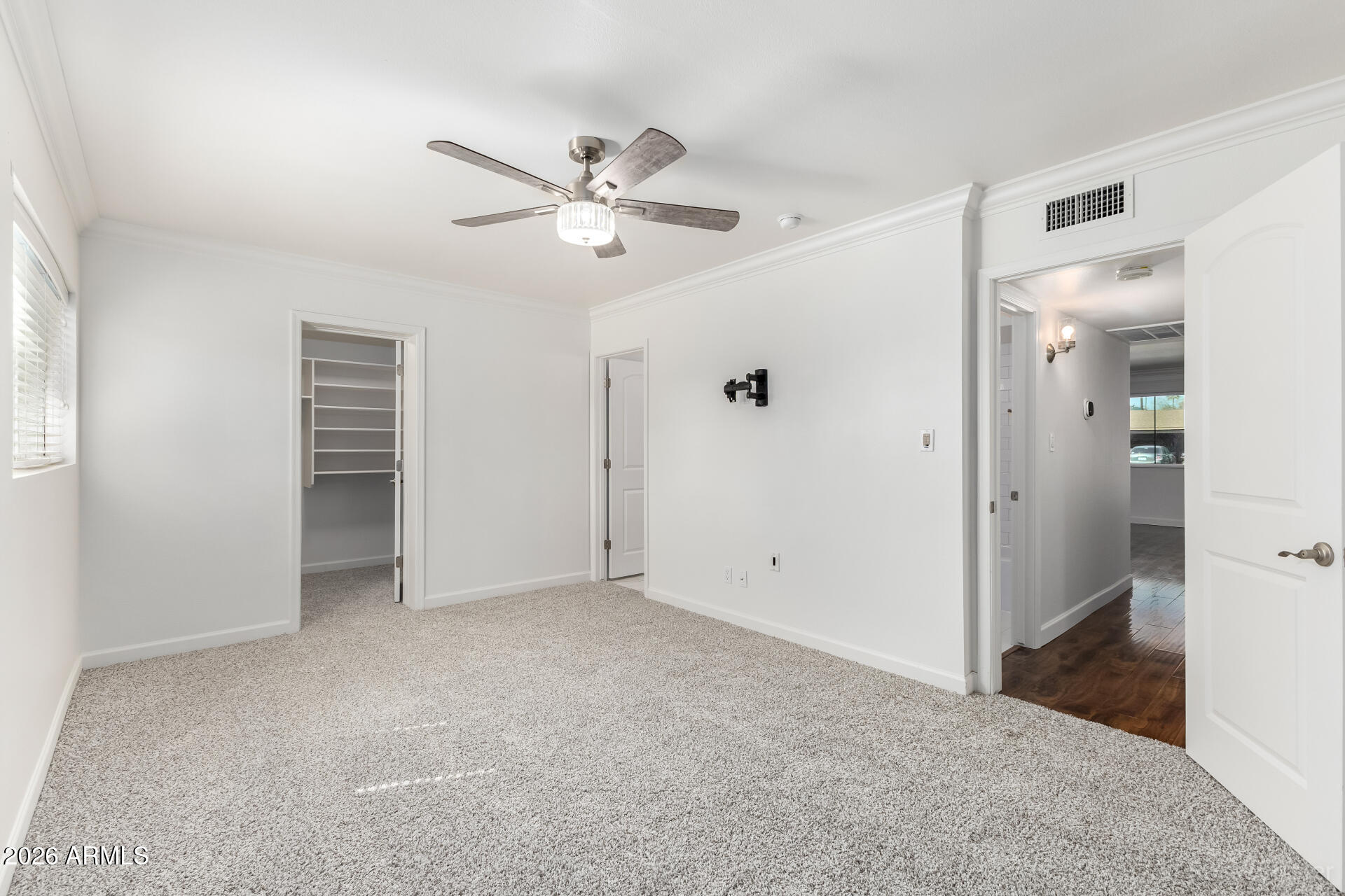 8531 E CLARENDON Avenue