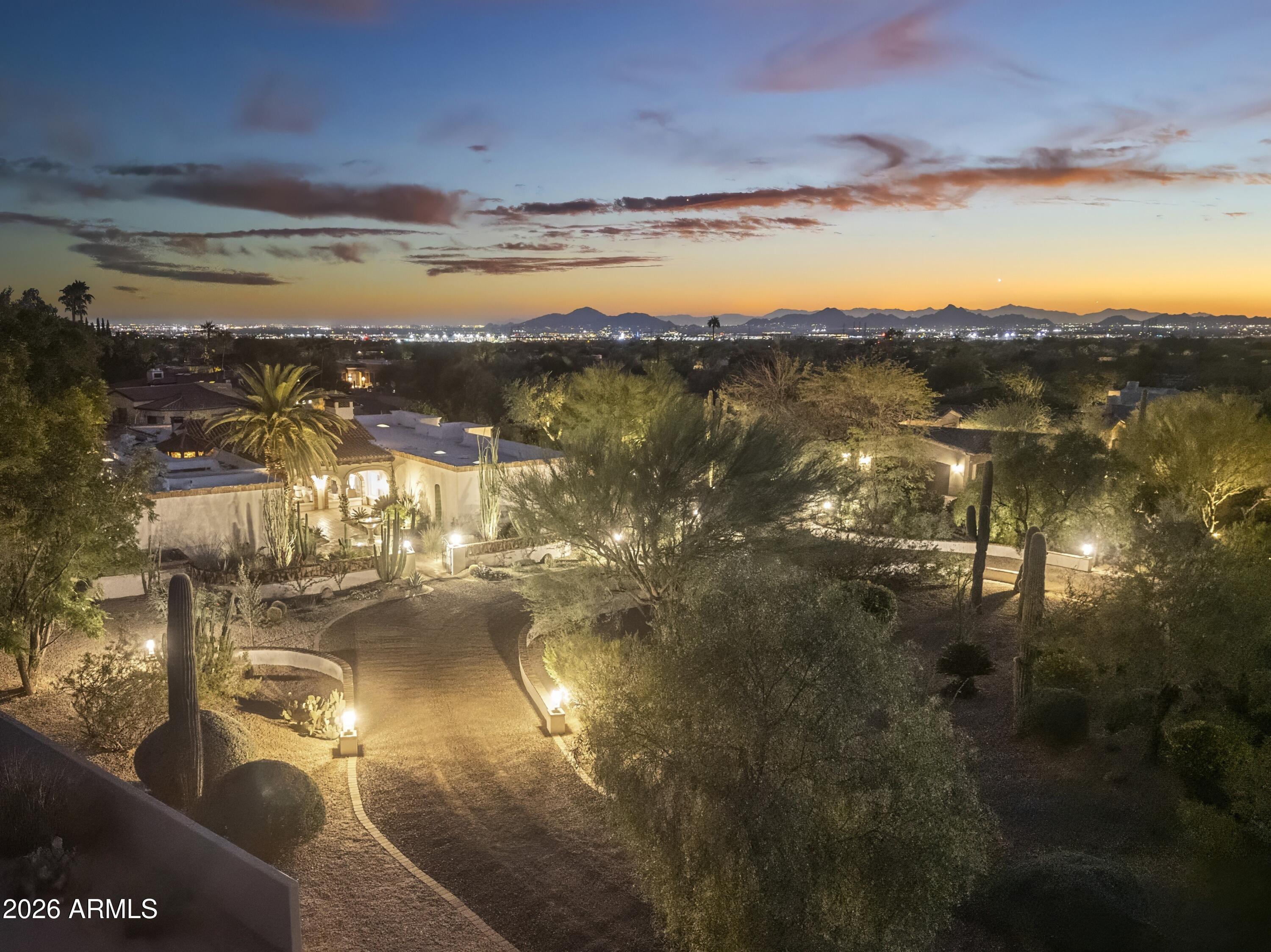 8119 E FOOTHILLS Drive