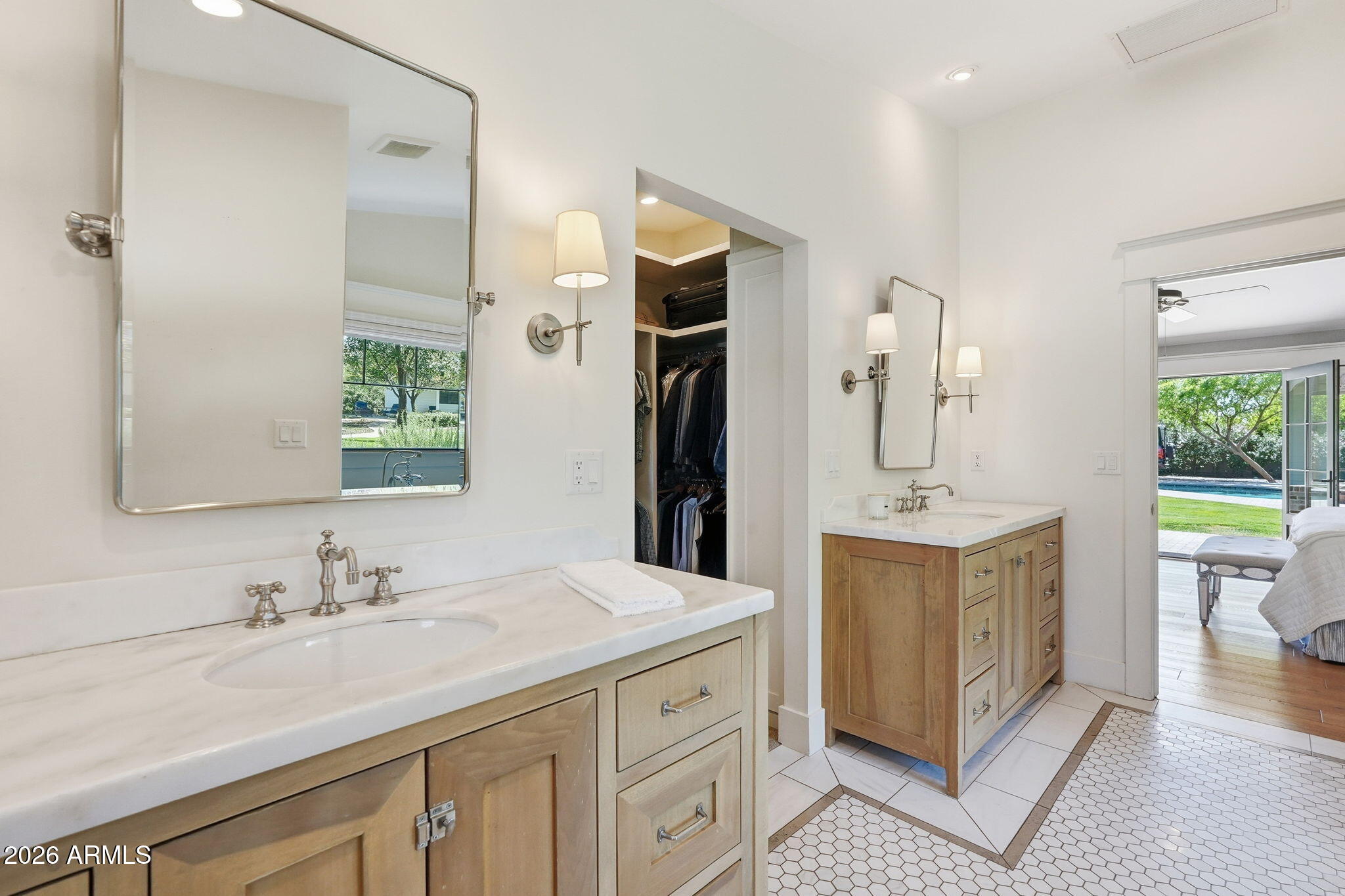 8202 N 74TH Place