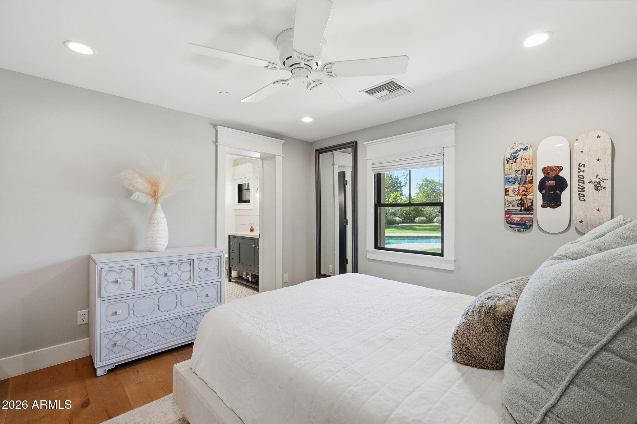 8202 N 74TH Place