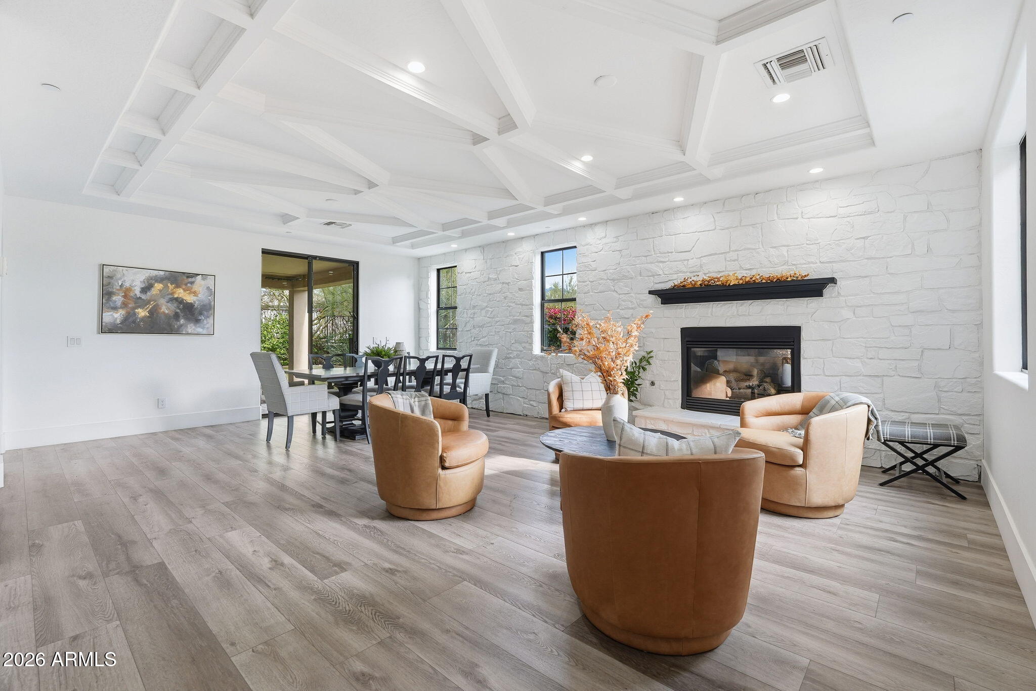 9832 E EDGESTONE Drive