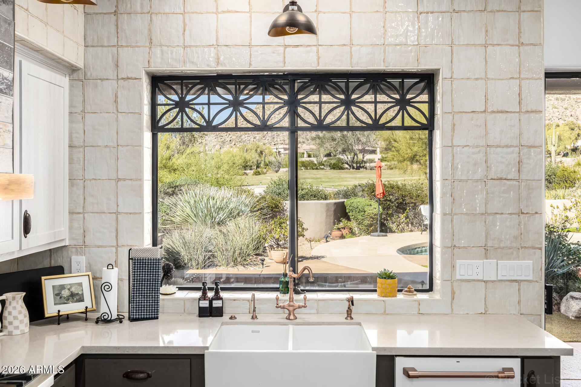 10801 E HAPPY VALLEY Road 24