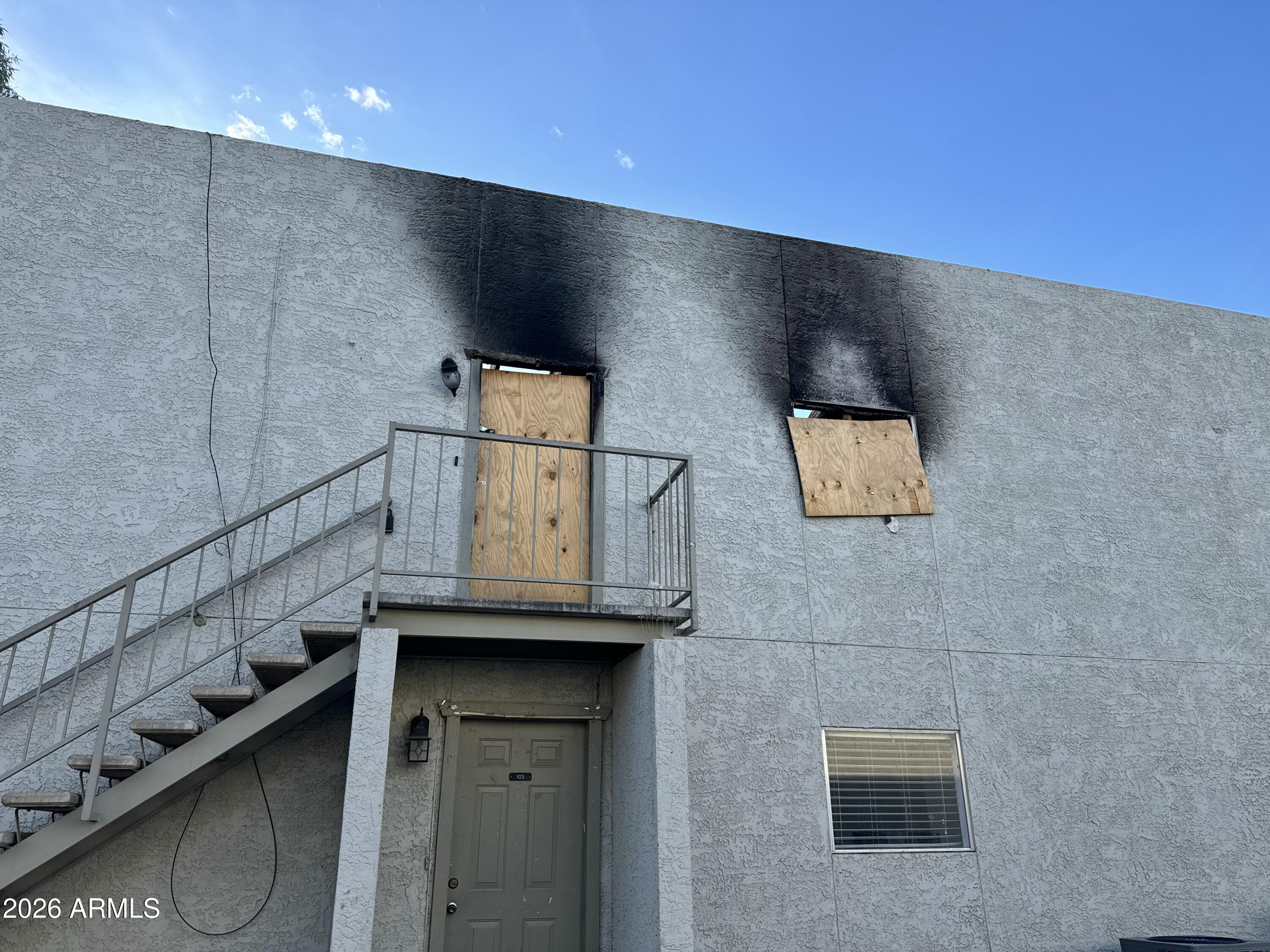 2825 E PARADISE Lane