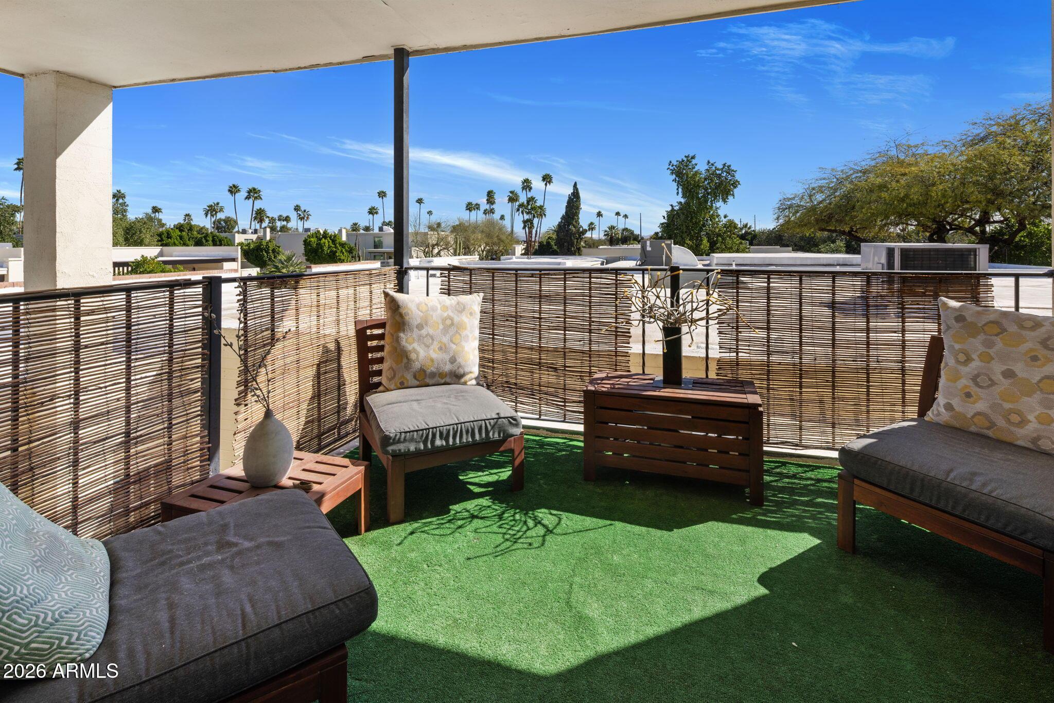 8633 E MONTEROSA Avenue