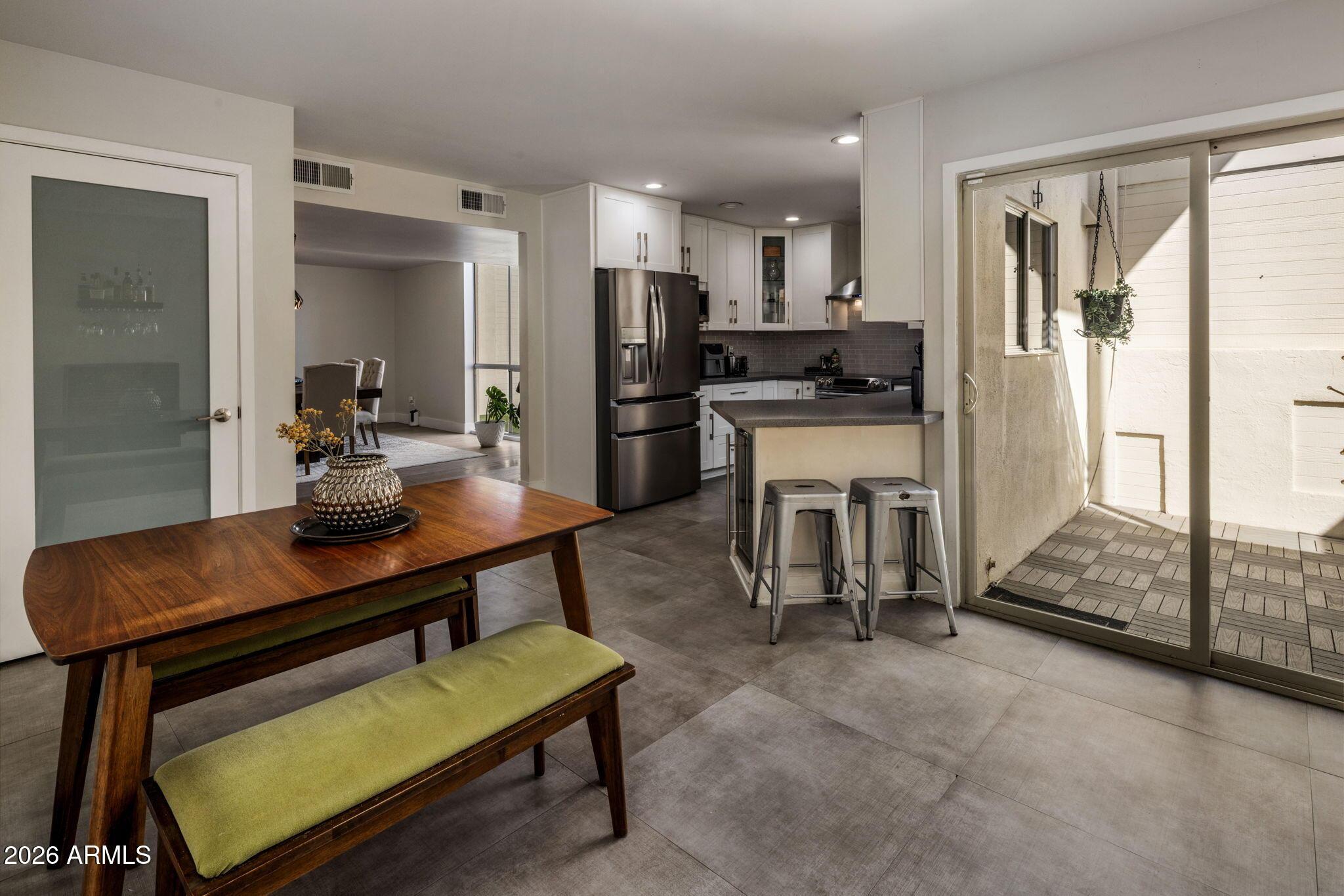 8633 E MONTEROSA Avenue