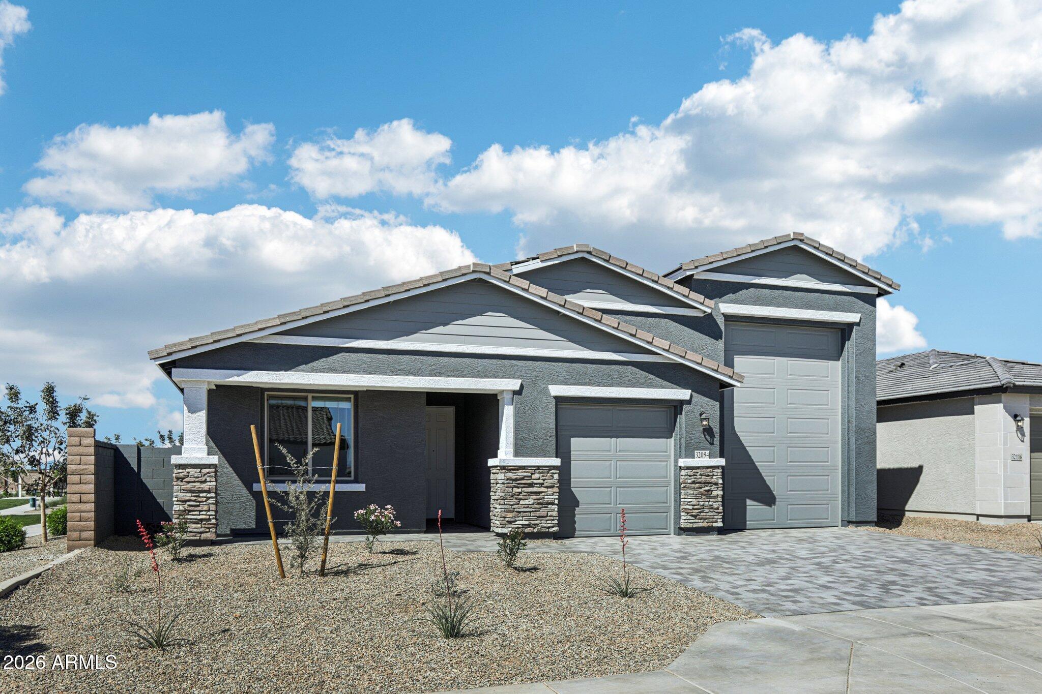 32094 N BUCKAROO Road