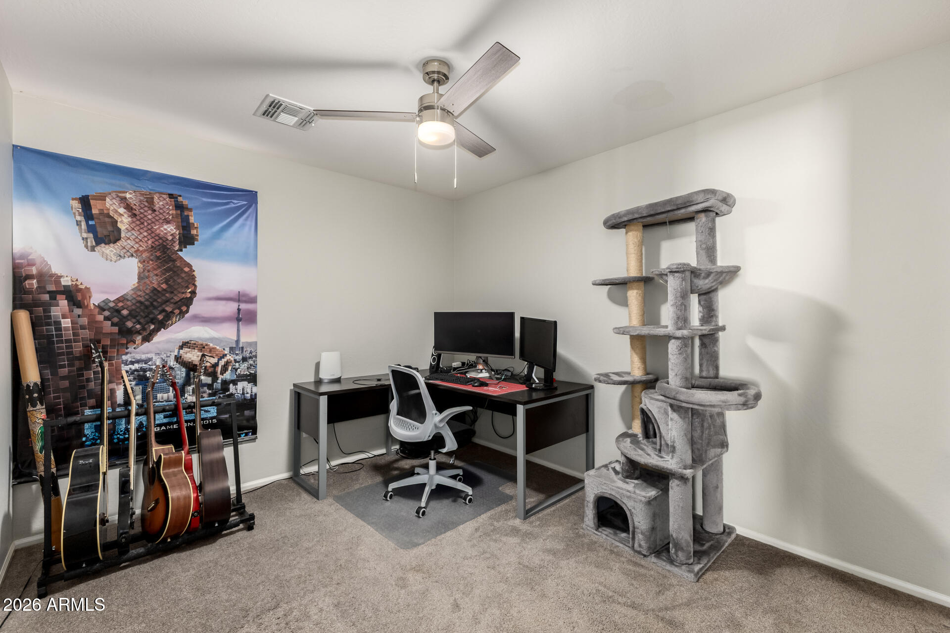 1394 E PENNY Lane