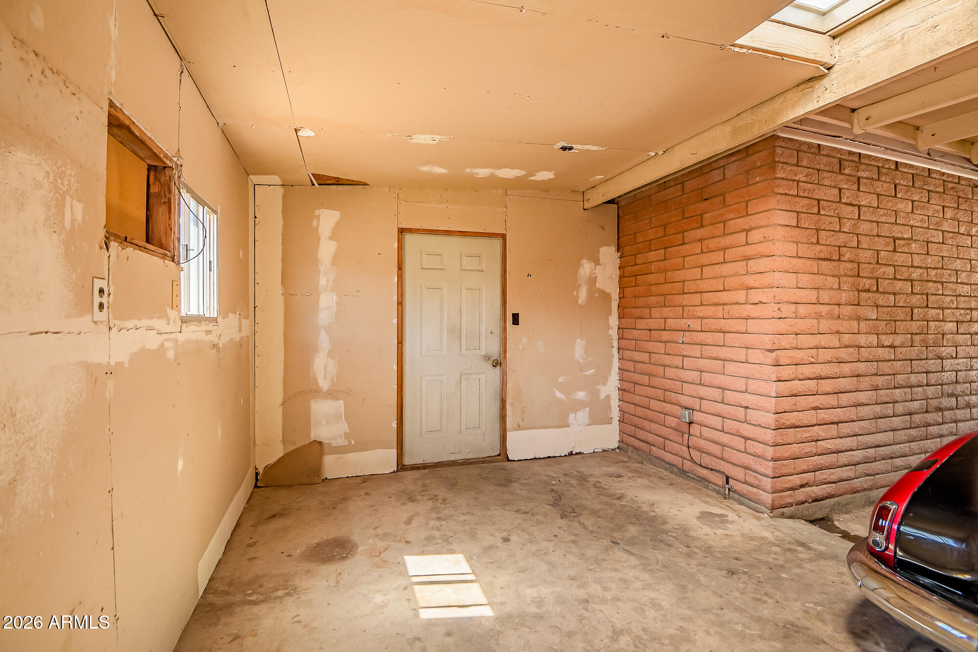 6433 W CATALINA Drive