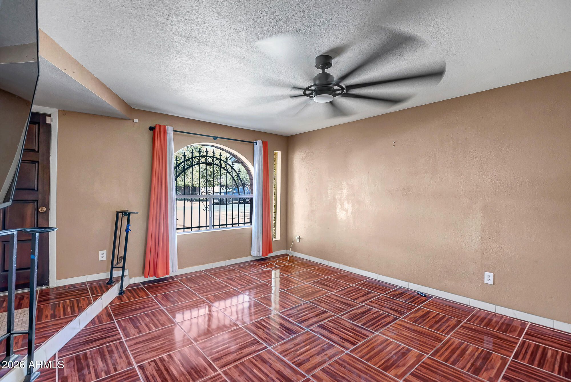 6433 W CATALINA Drive