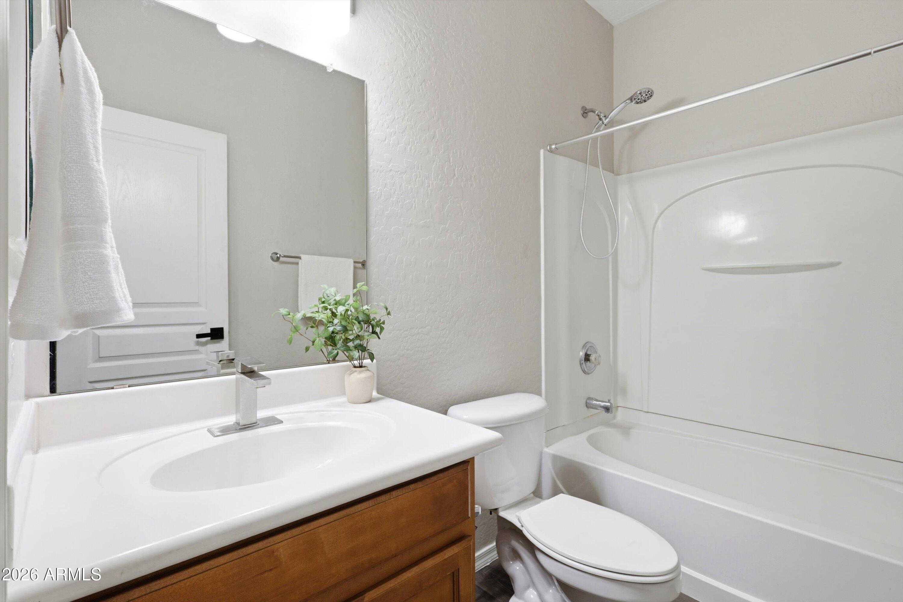 380 E MOUNTAIN VIEW Road