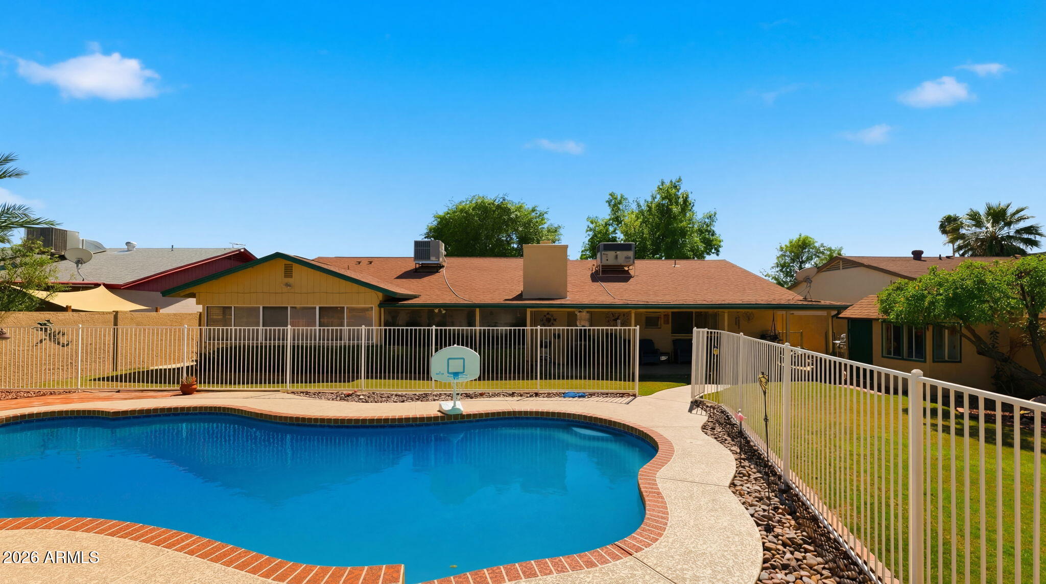 508 E MURIEL Drive