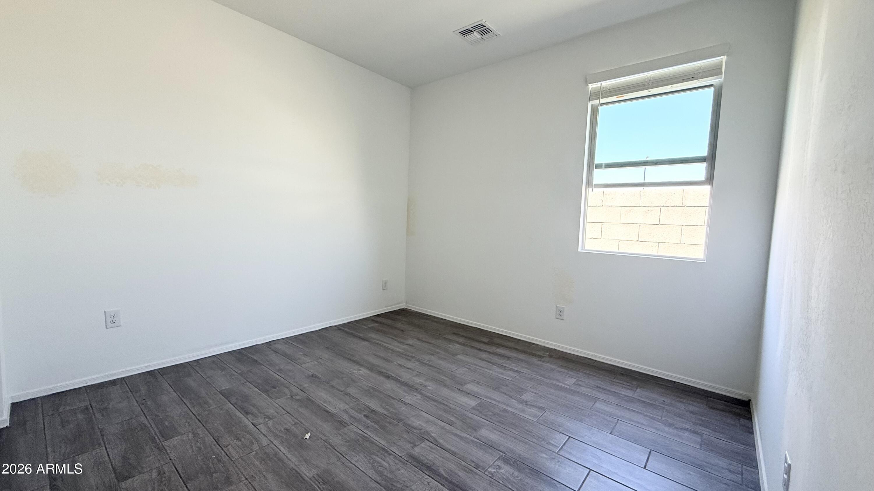 24087 W HUNTINGTON Drive