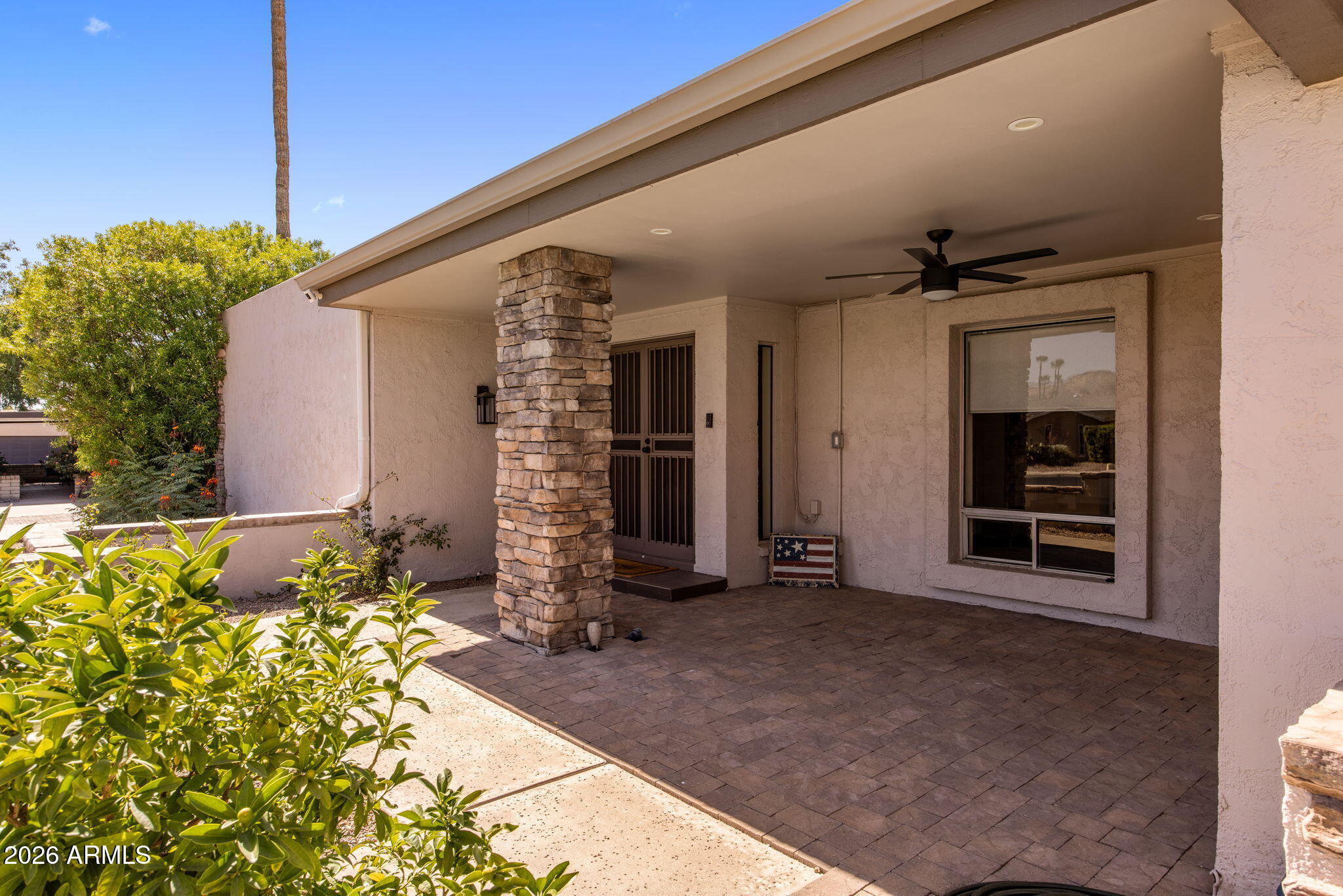 312 E BROOK HOLLOW Drive