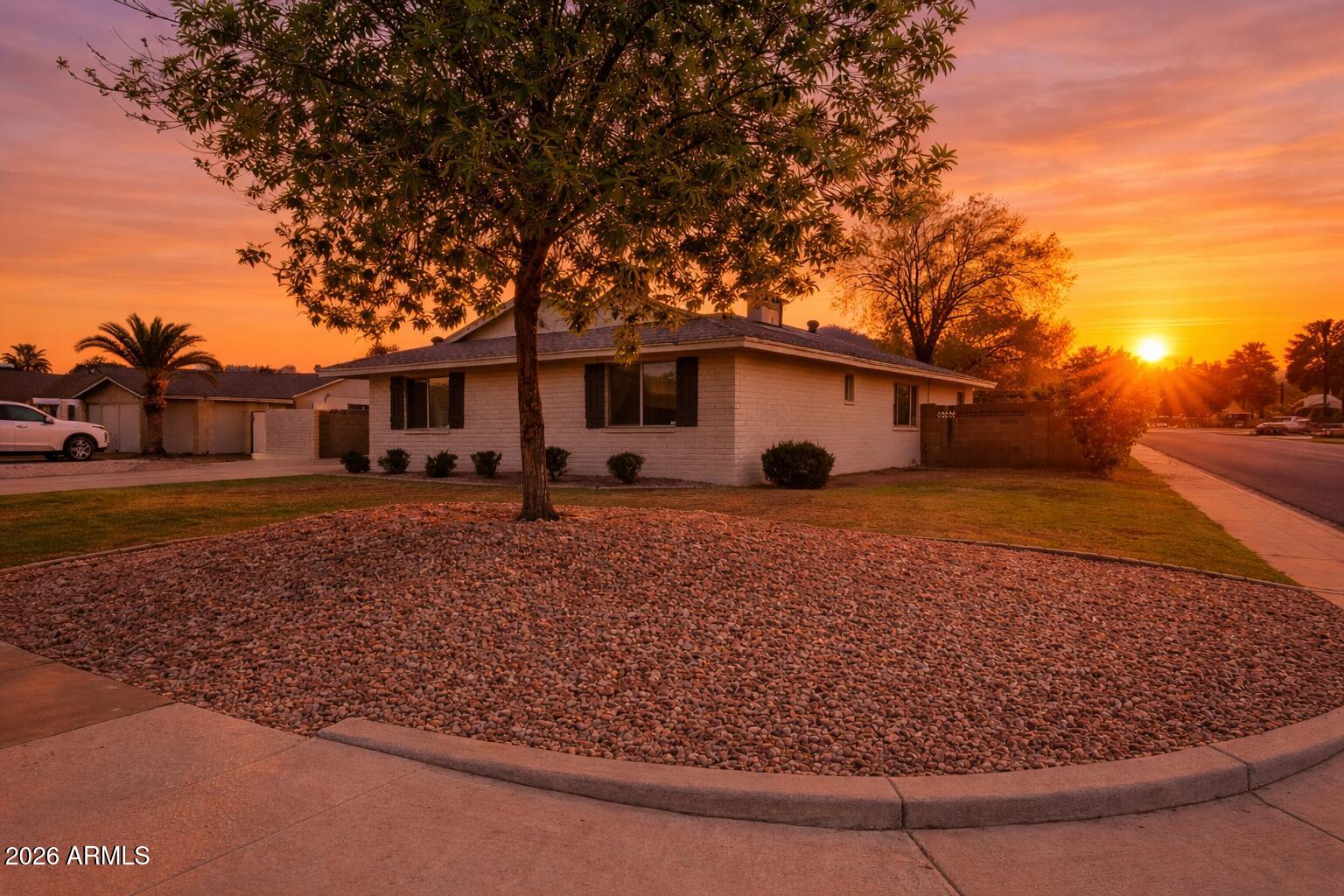 1715 W Orchid Lane