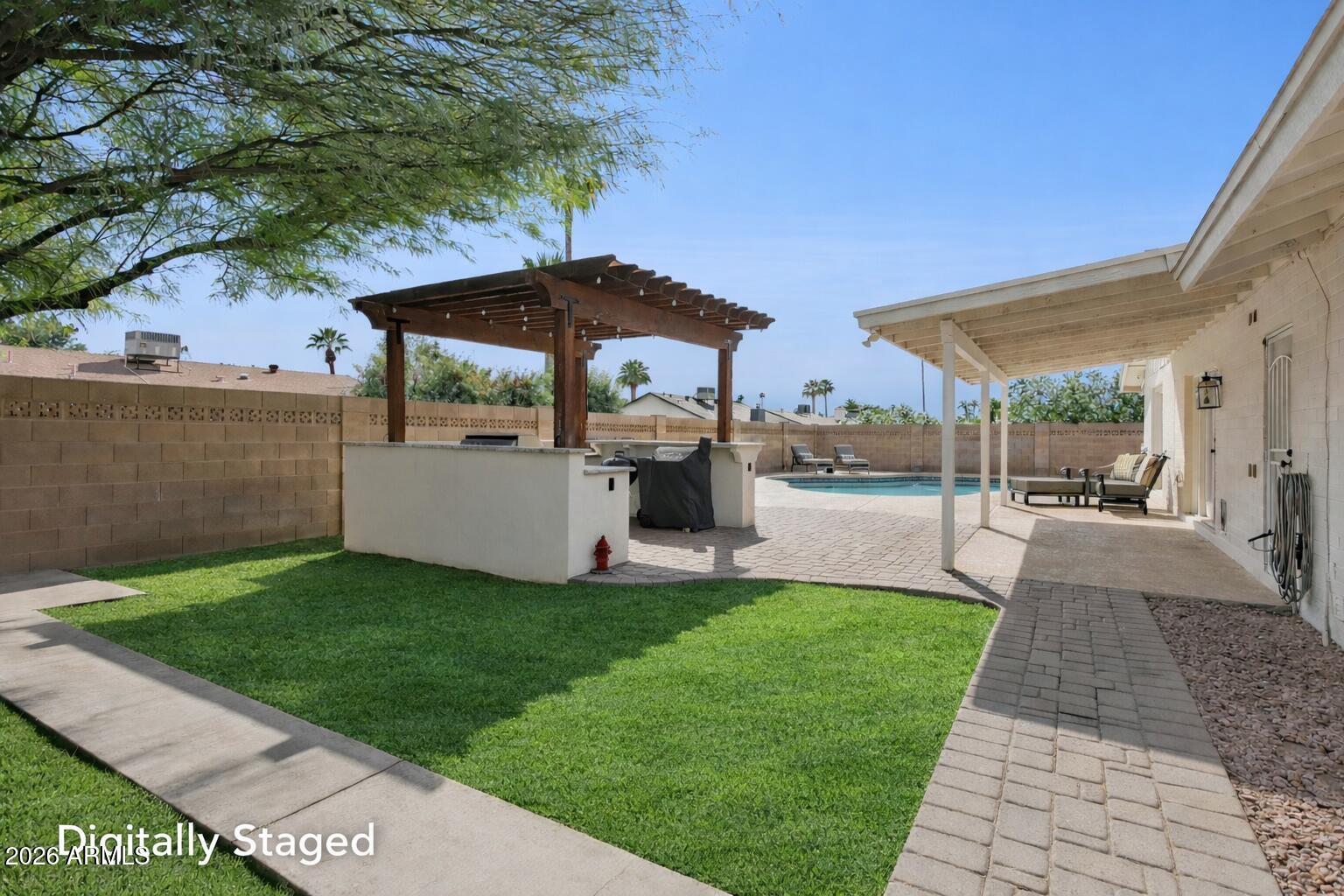 1715 W Orchid Lane