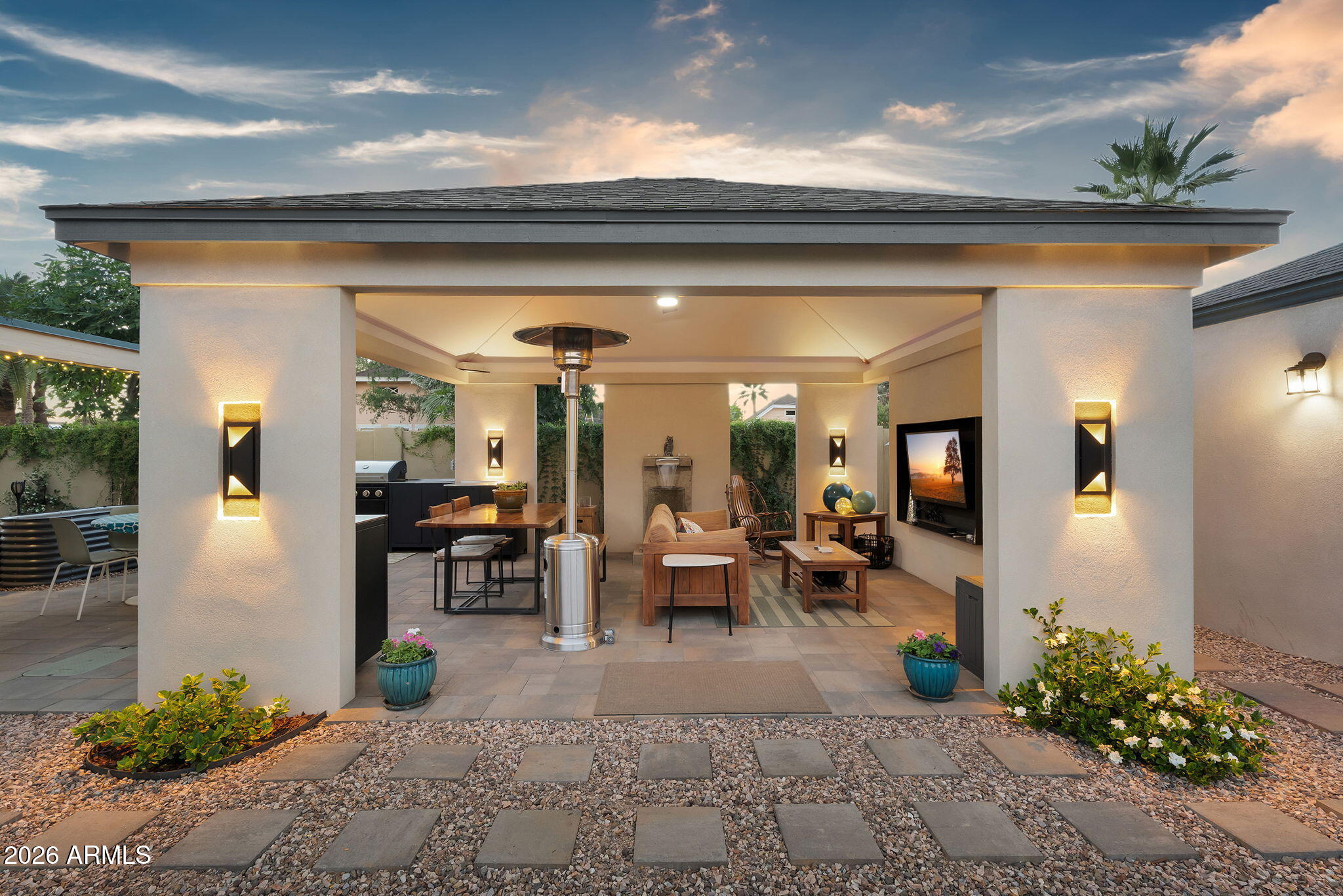 938 W Portland Street