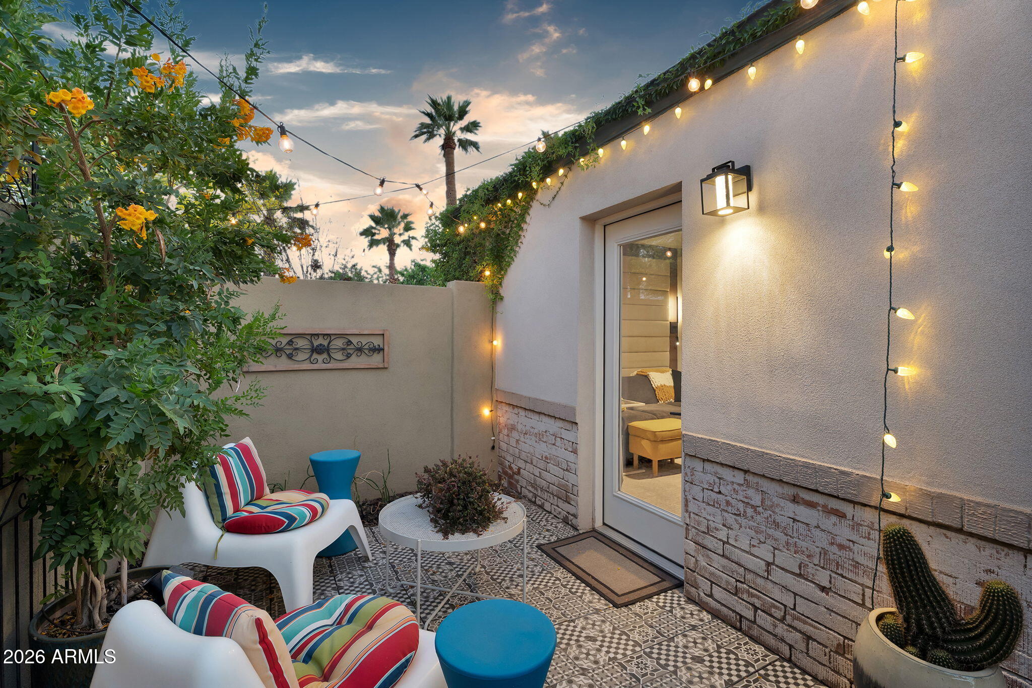 938 W Portland Street