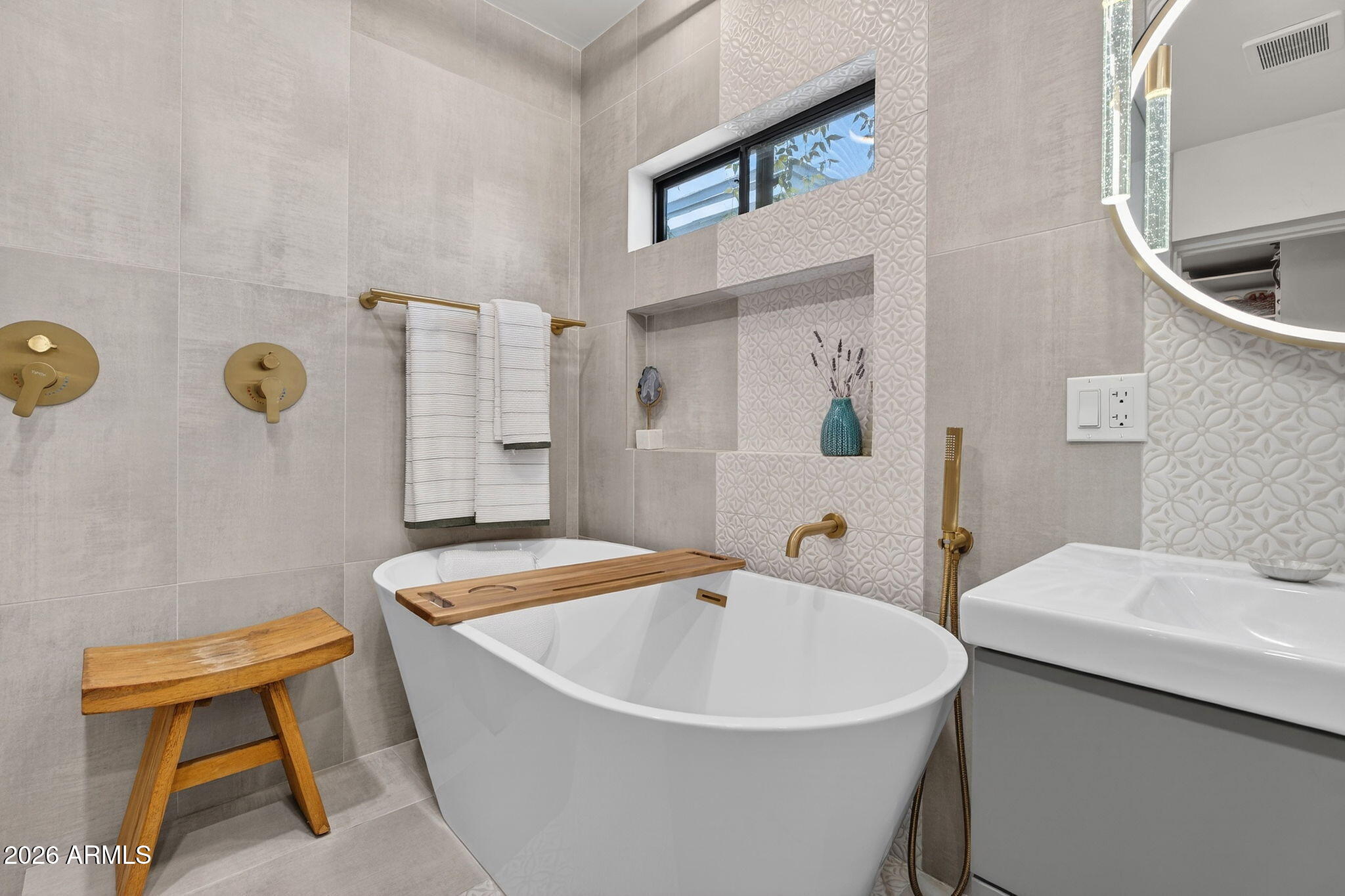 938 W Portland Street