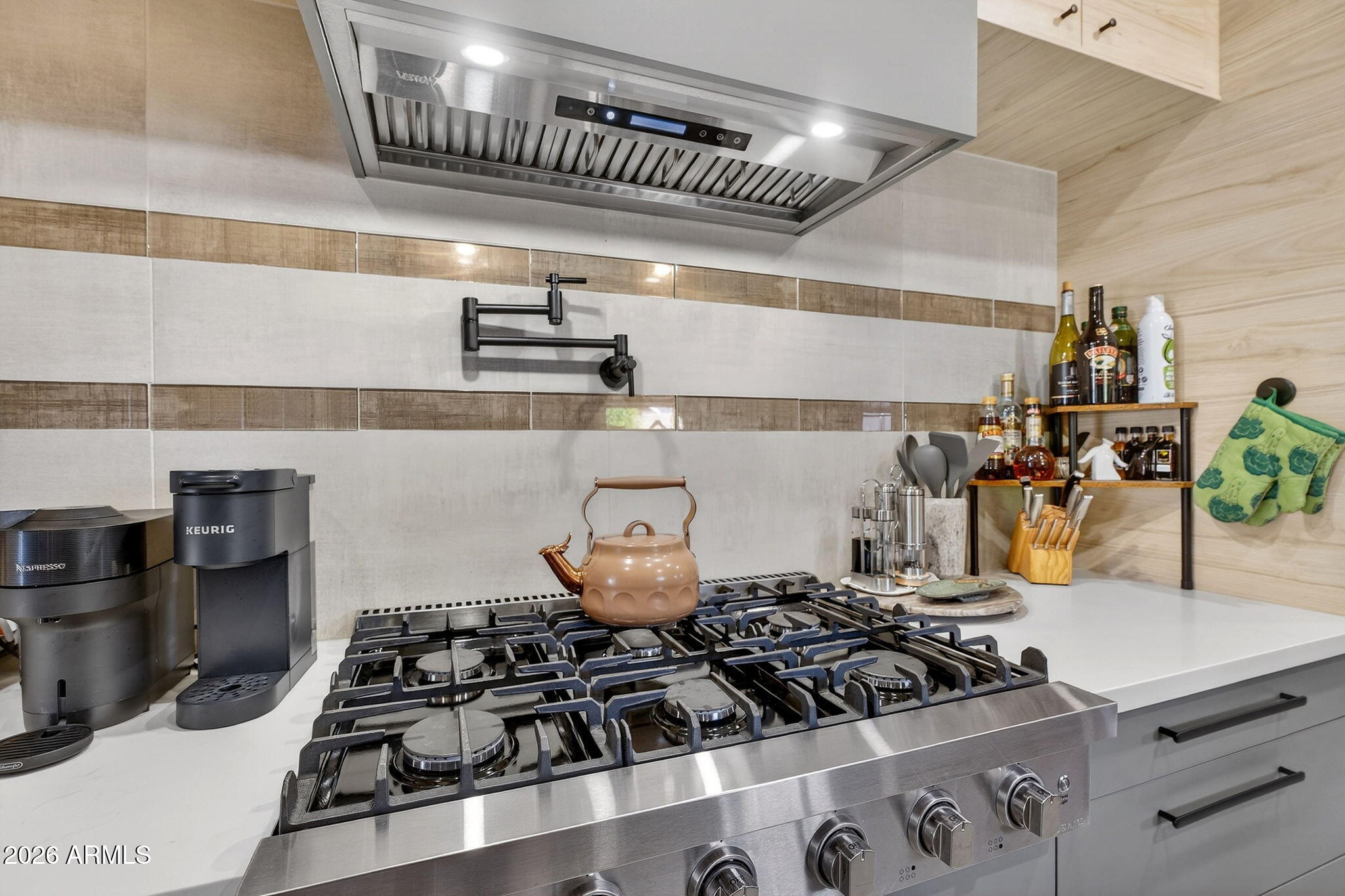 938 W Portland Street