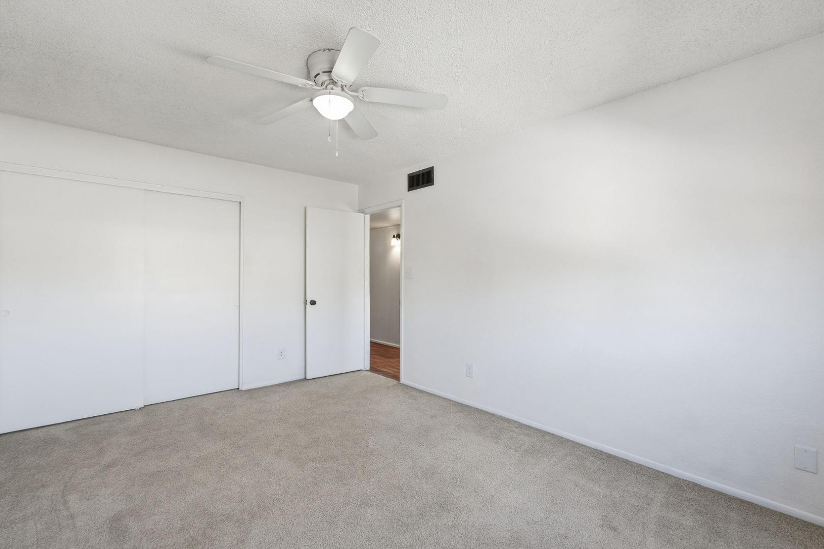 1017 E Redfield Road