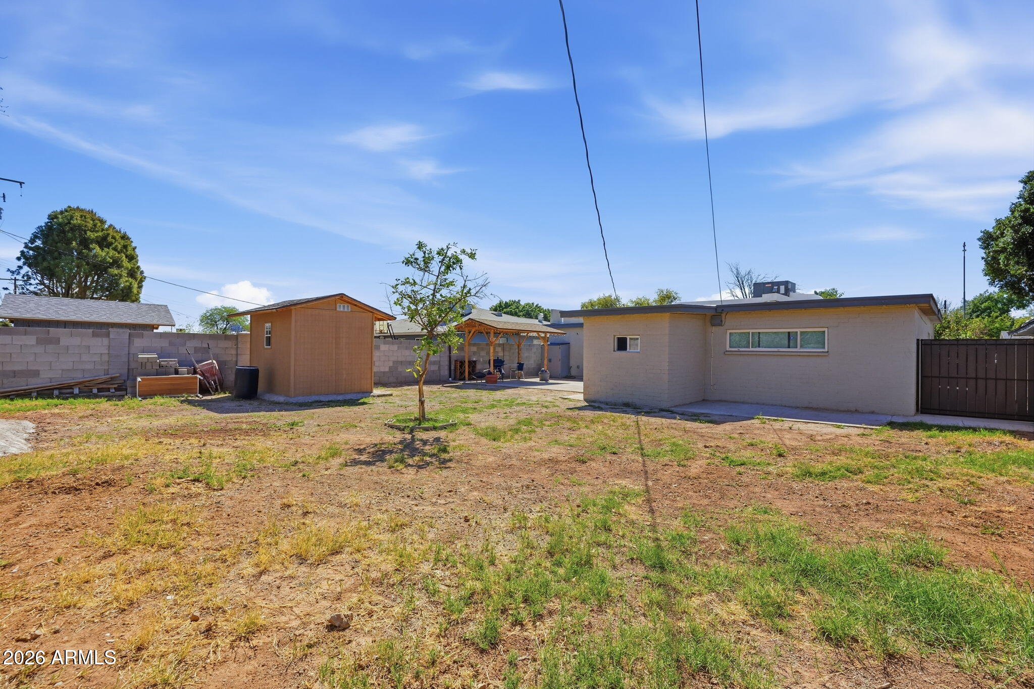 1020 E NIELSON Avenue