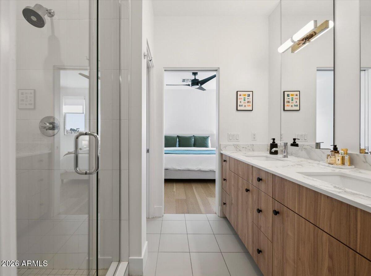 3150 E GLENROSA Avenue 1