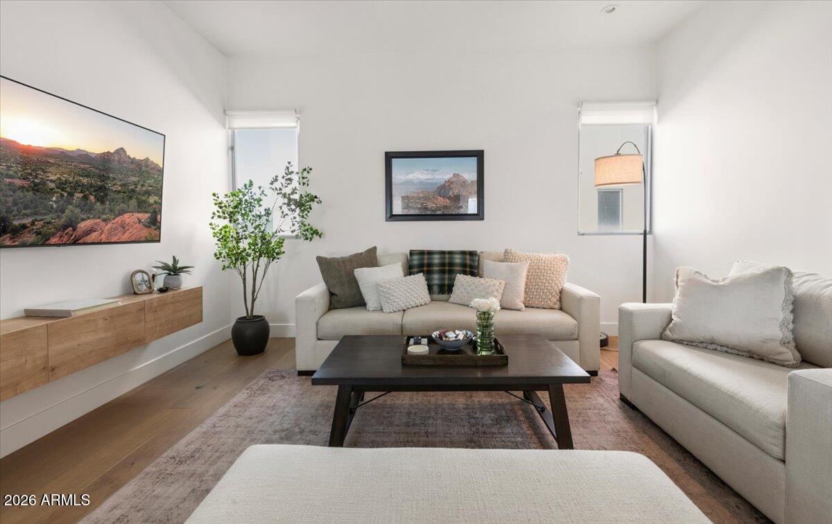 3150 E GLENROSA Avenue 1