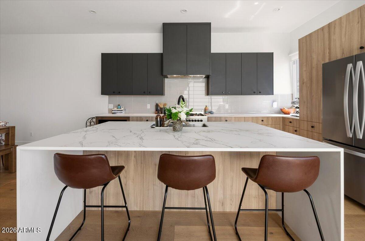 3150 E GLENROSA Avenue 1