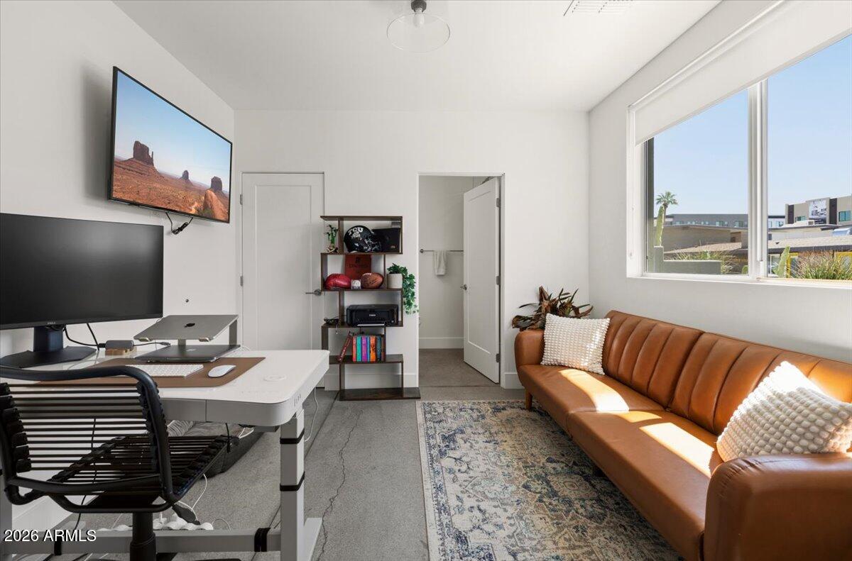 3150 E GLENROSA Avenue 1