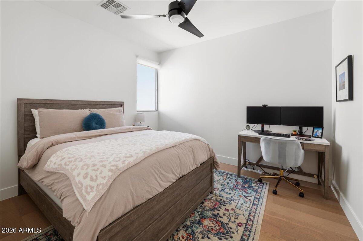 3150 E GLENROSA Avenue 1