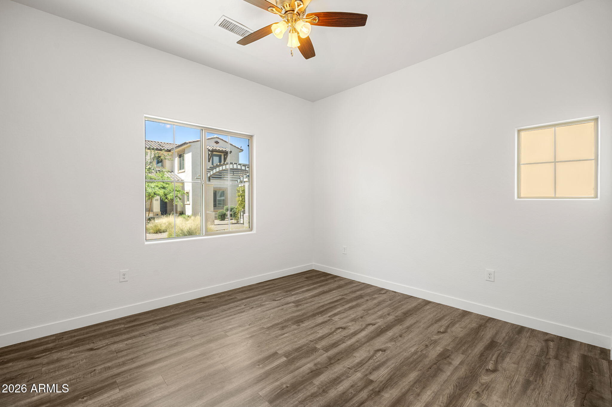 1500 E WAHALLA Lane E7