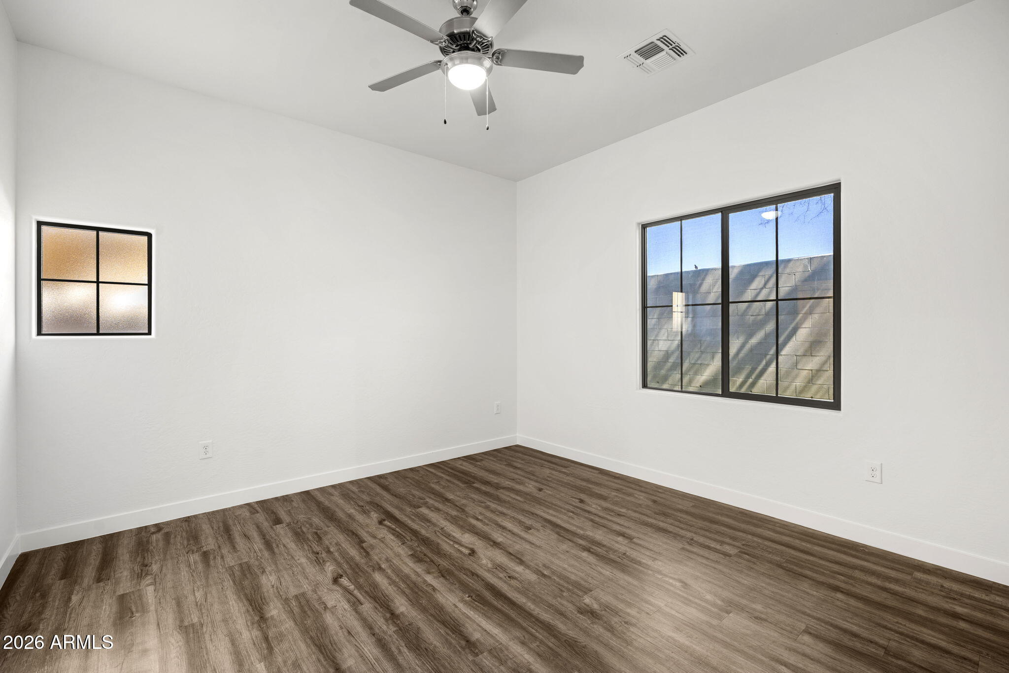 1500 E WAHALLA Lane E7