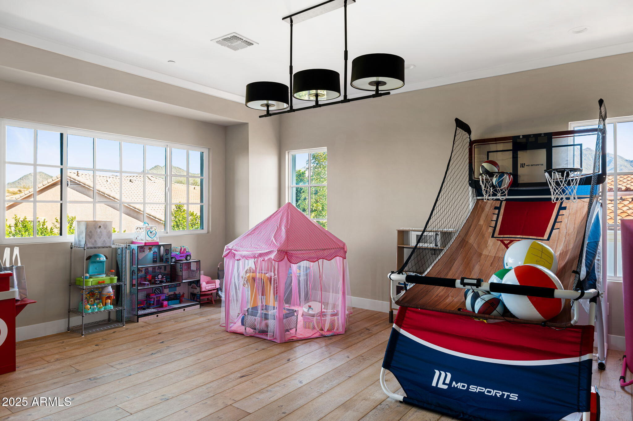 9466 E ROCKWOOD Drive