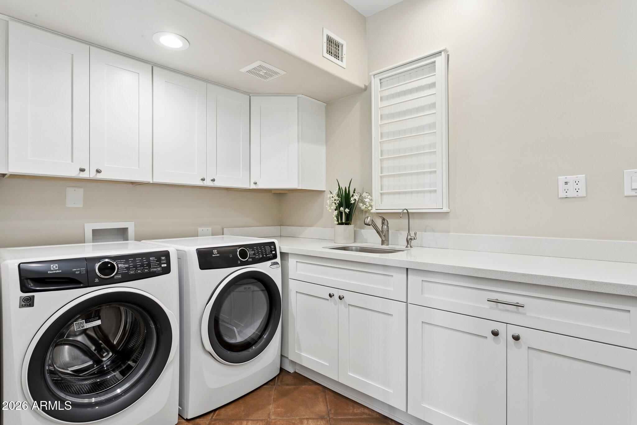 7518 E BENT TREE Drive