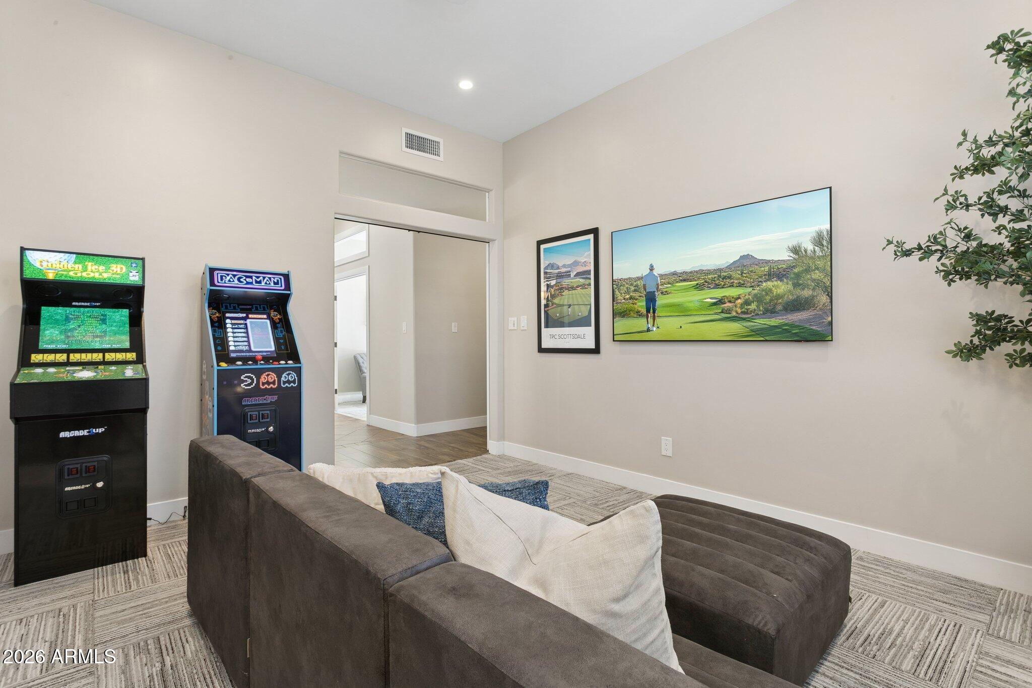 7518 E BENT TREE Drive