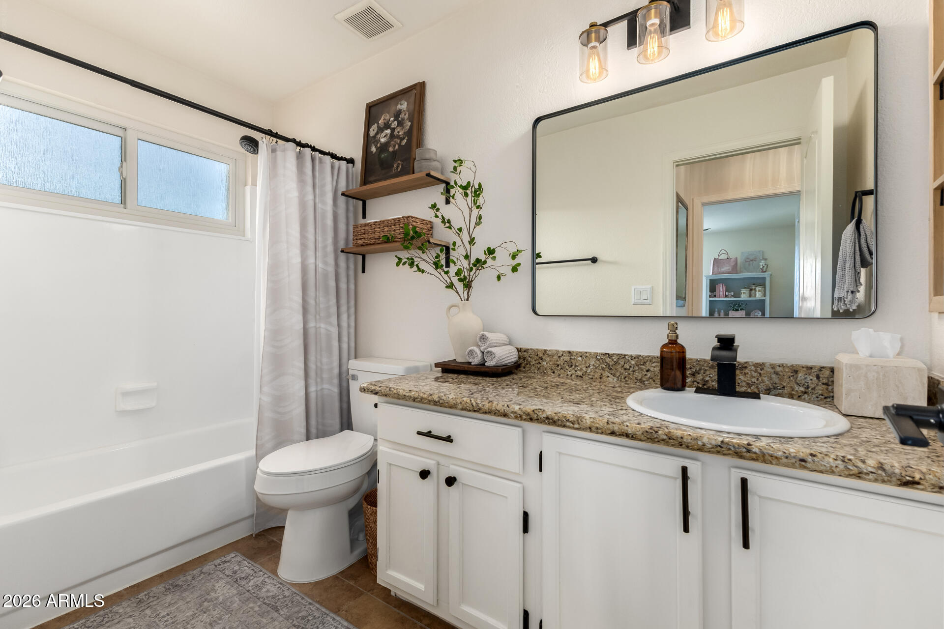 1680 E SHEFFIELD Avenue