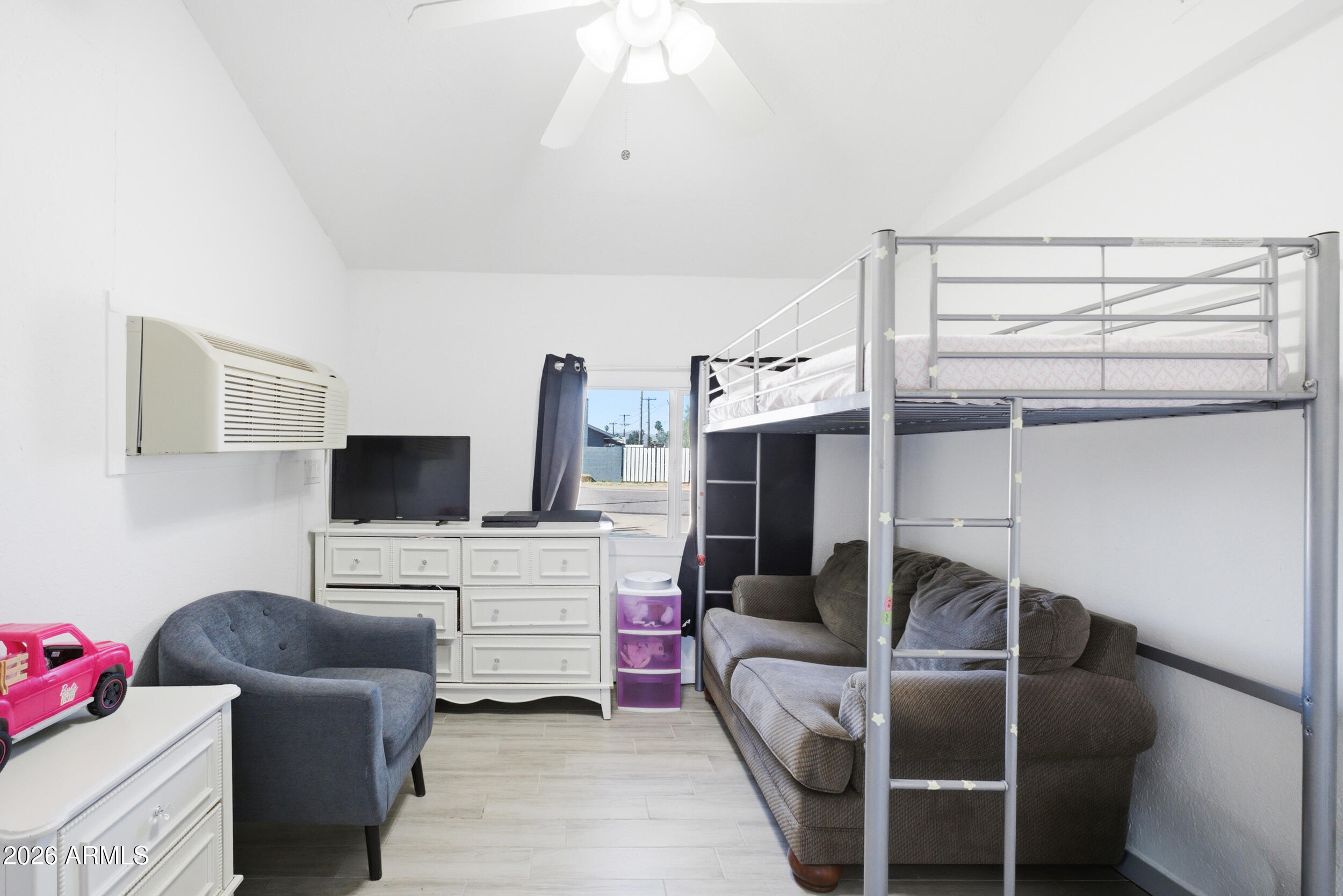 1904 N LEBARON Street