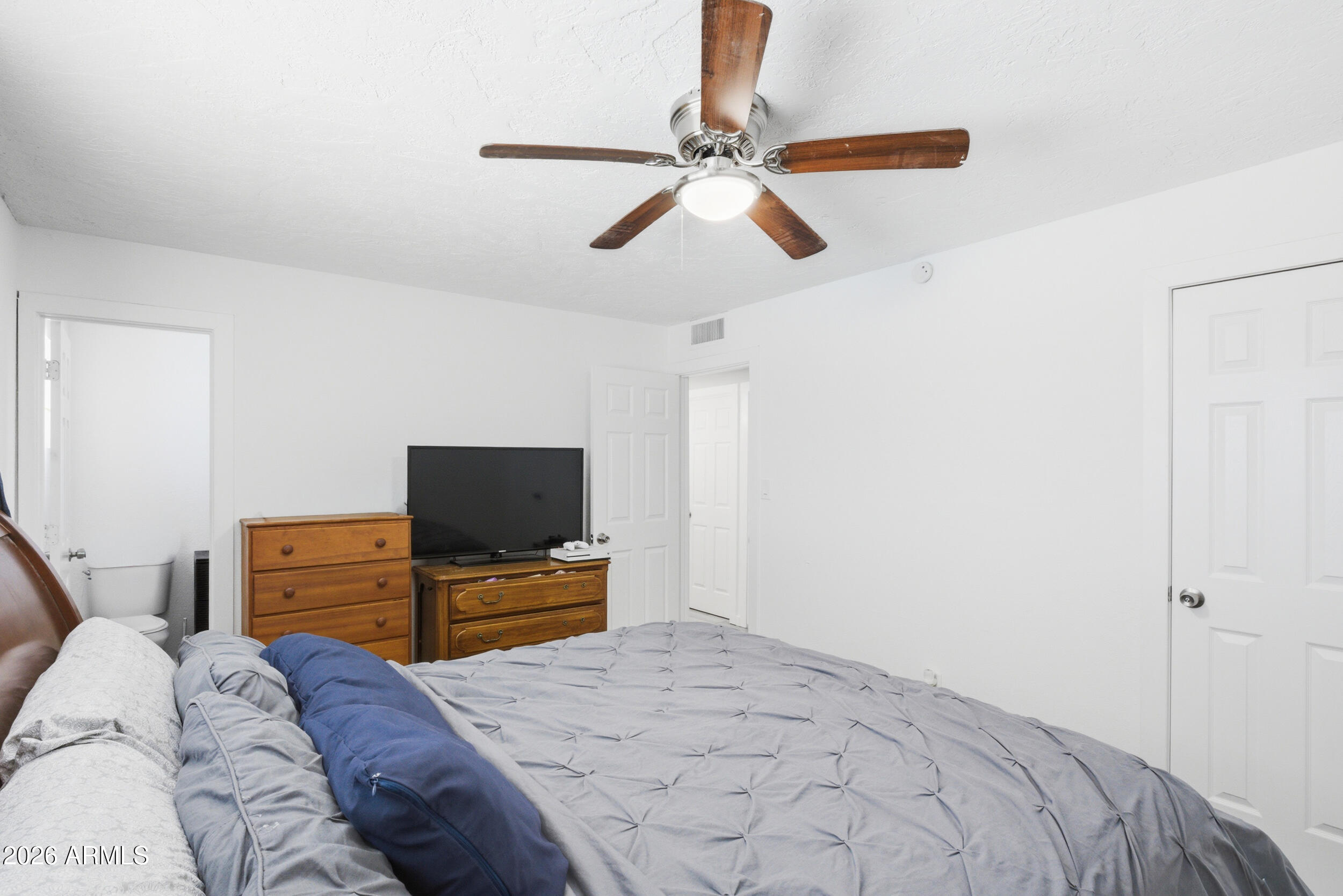 1904 N LEBARON Street